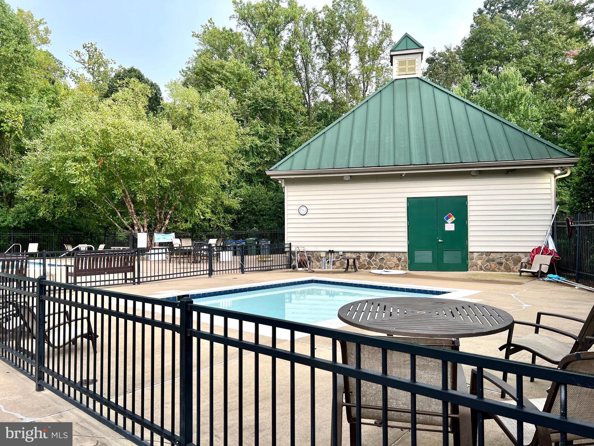 24164 SPRING MEADOW CIRCLE