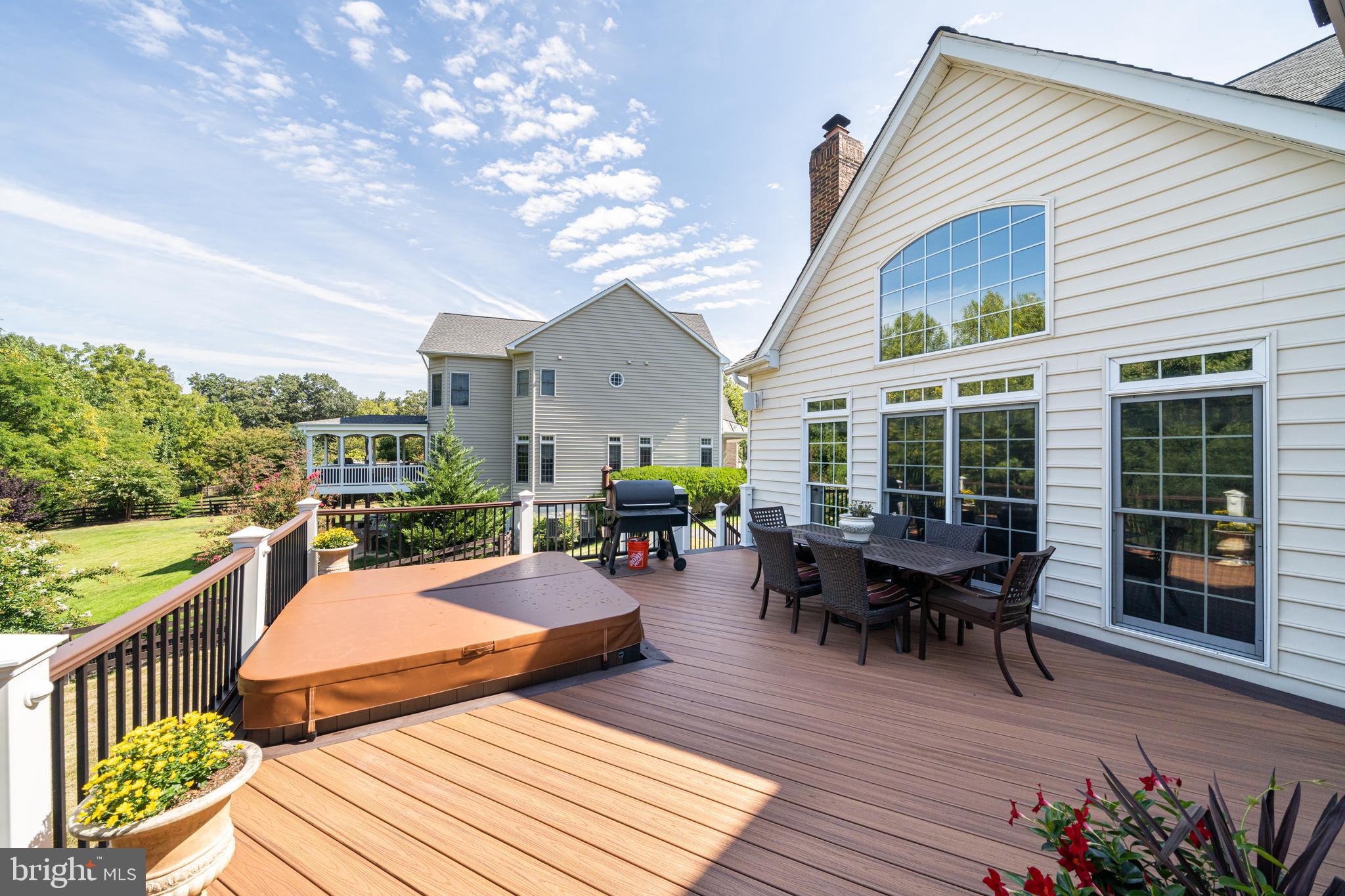 24164 SPRING MEADOW CIRCLE