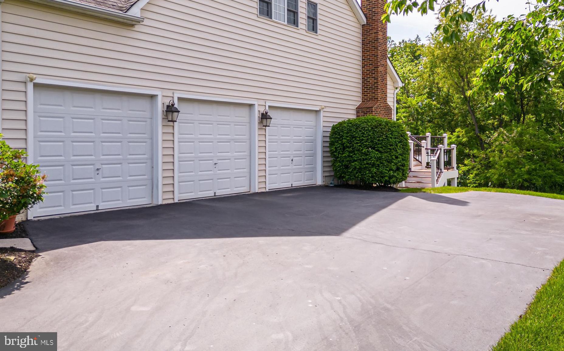 24164 SPRING MEADOW CIRCLE
