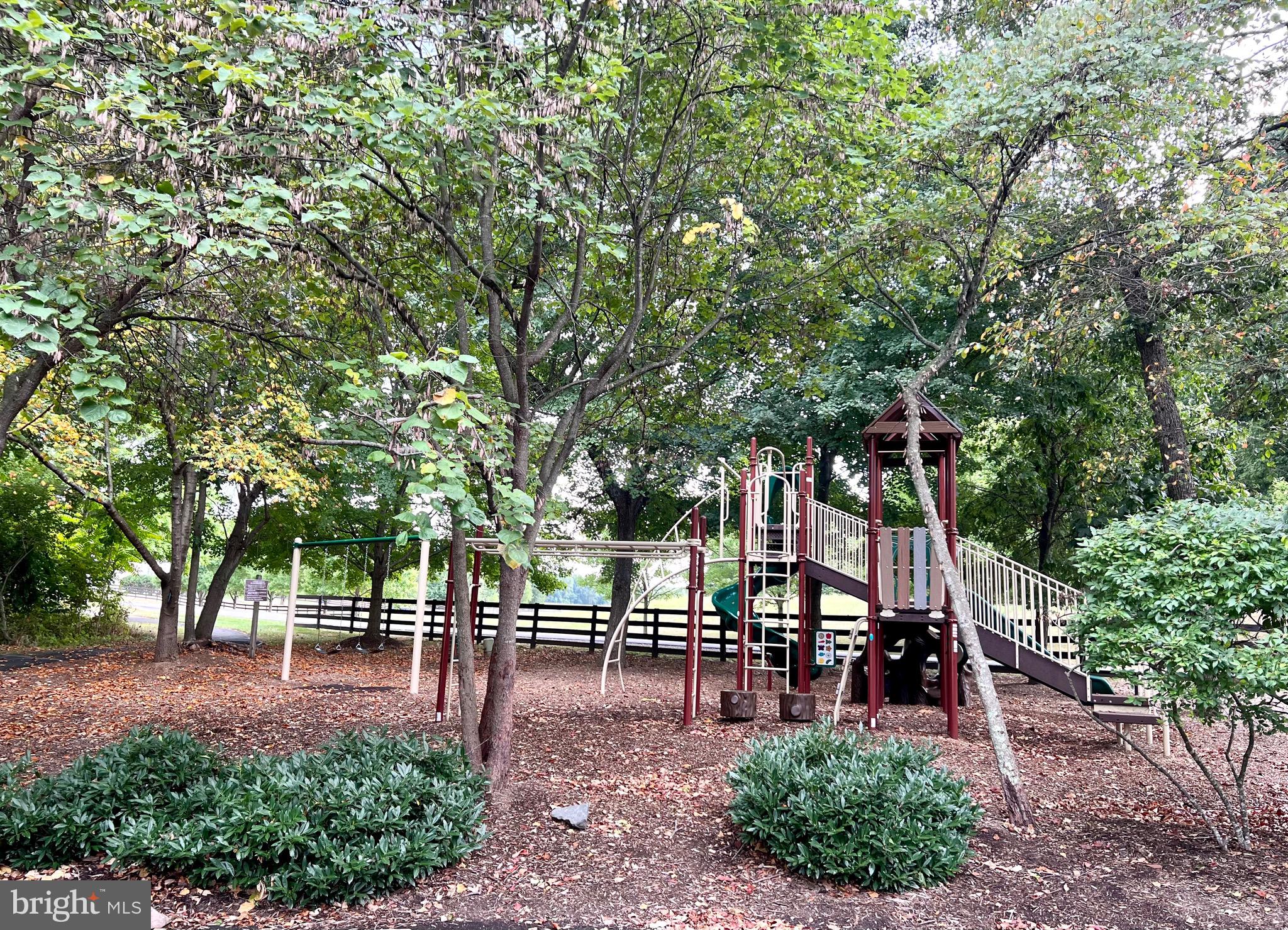 24164 SPRING MEADOW CIRCLE