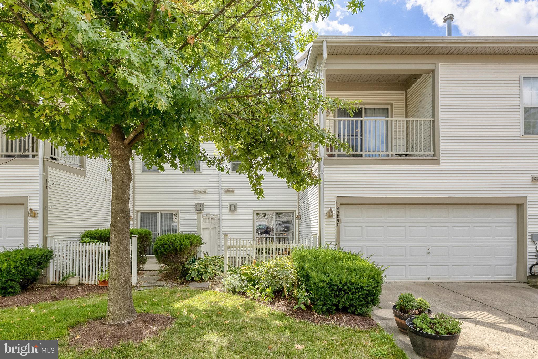 43090 OLD GALLIVAN TERRACE