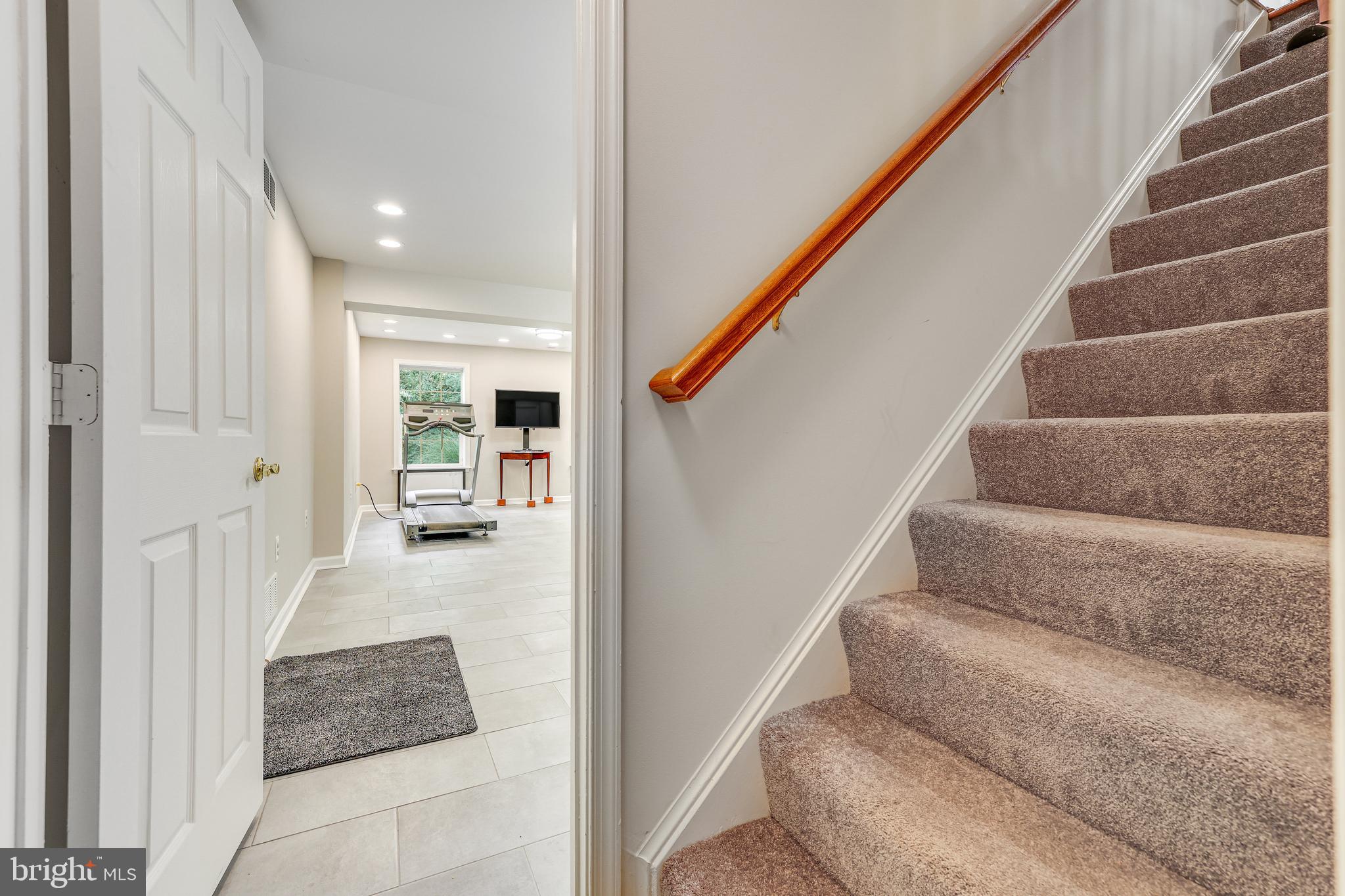 237 E SKYLINE DRIVE