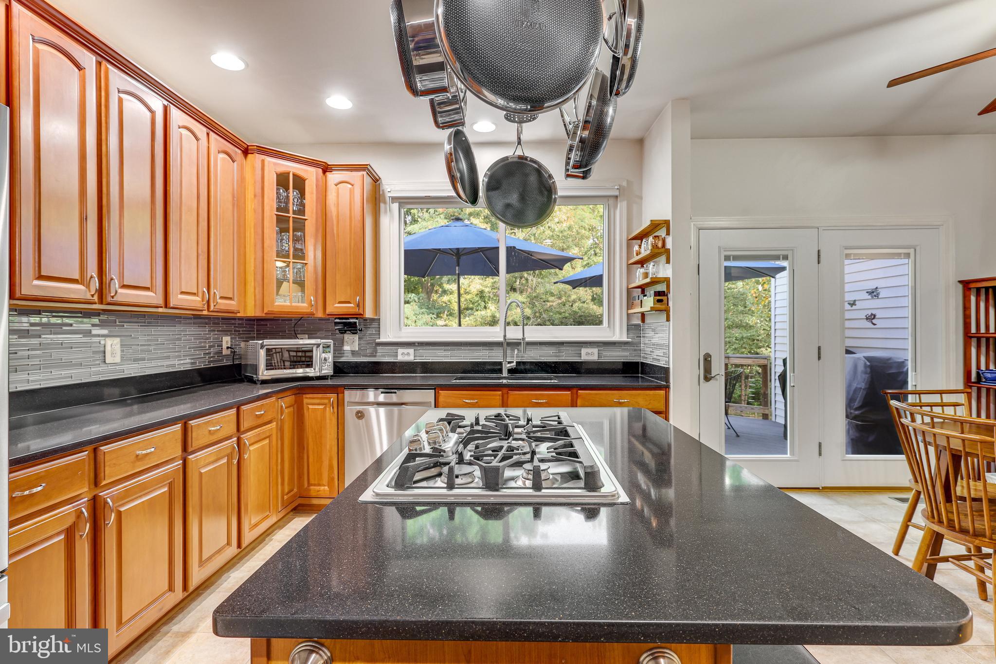 237 E SKYLINE DRIVE