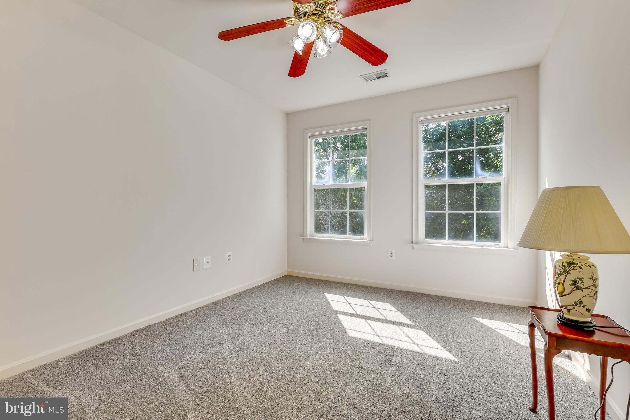 237 E SKYLINE DRIVE