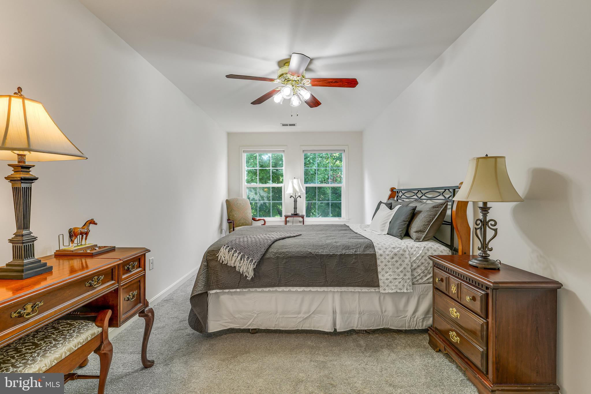 237 E SKYLINE DRIVE