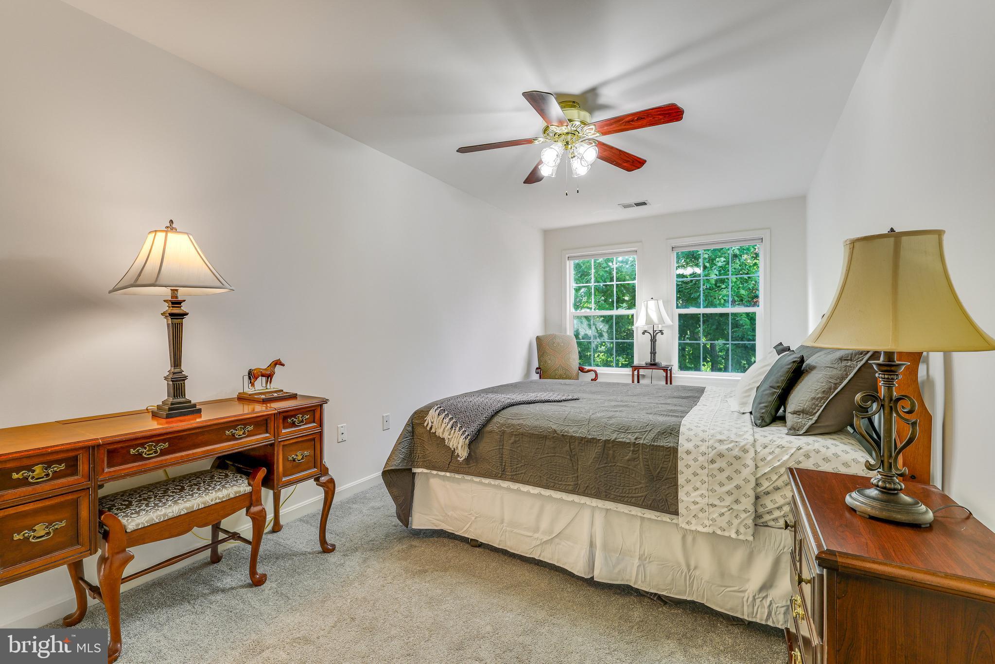 237 E SKYLINE DRIVE