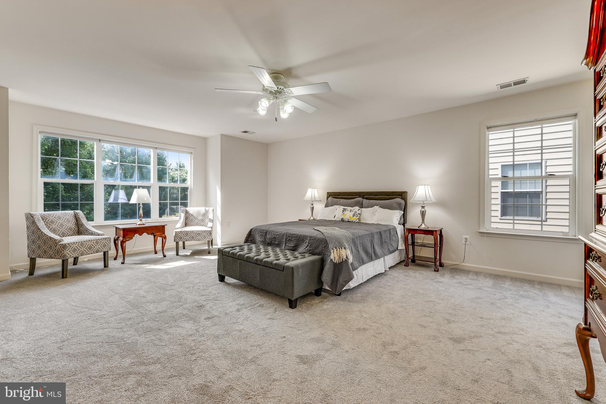 237 E SKYLINE DRIVE