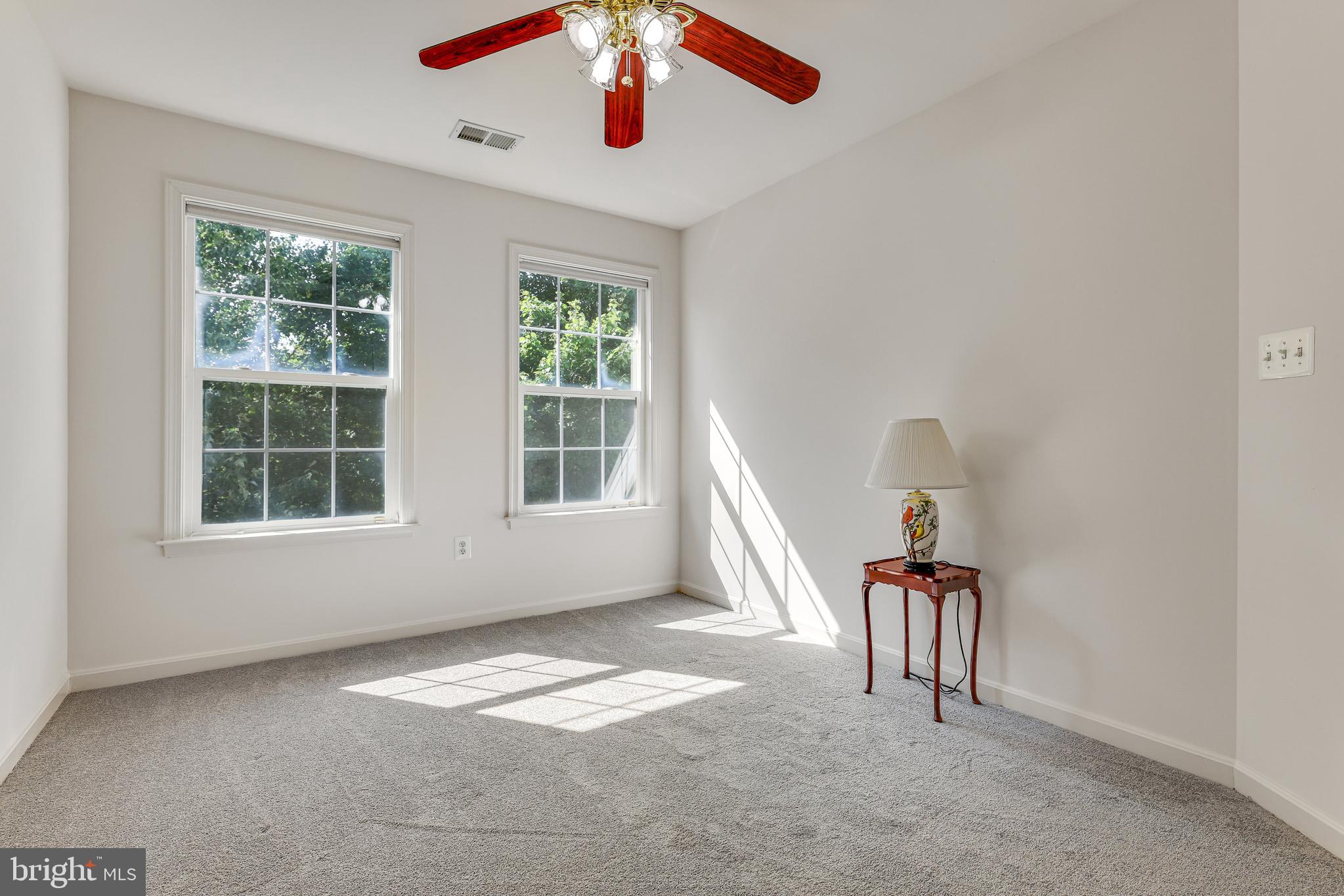 237 E SKYLINE DRIVE