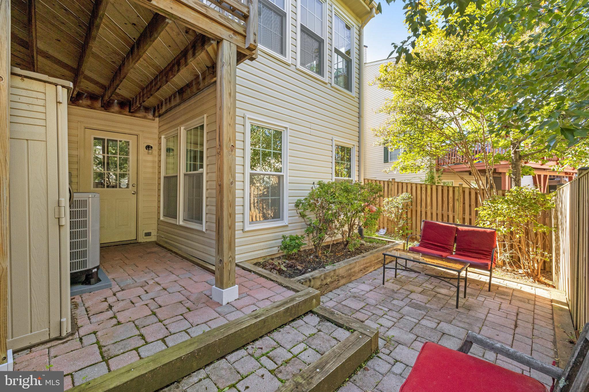 19942 UPLAND TERRACE