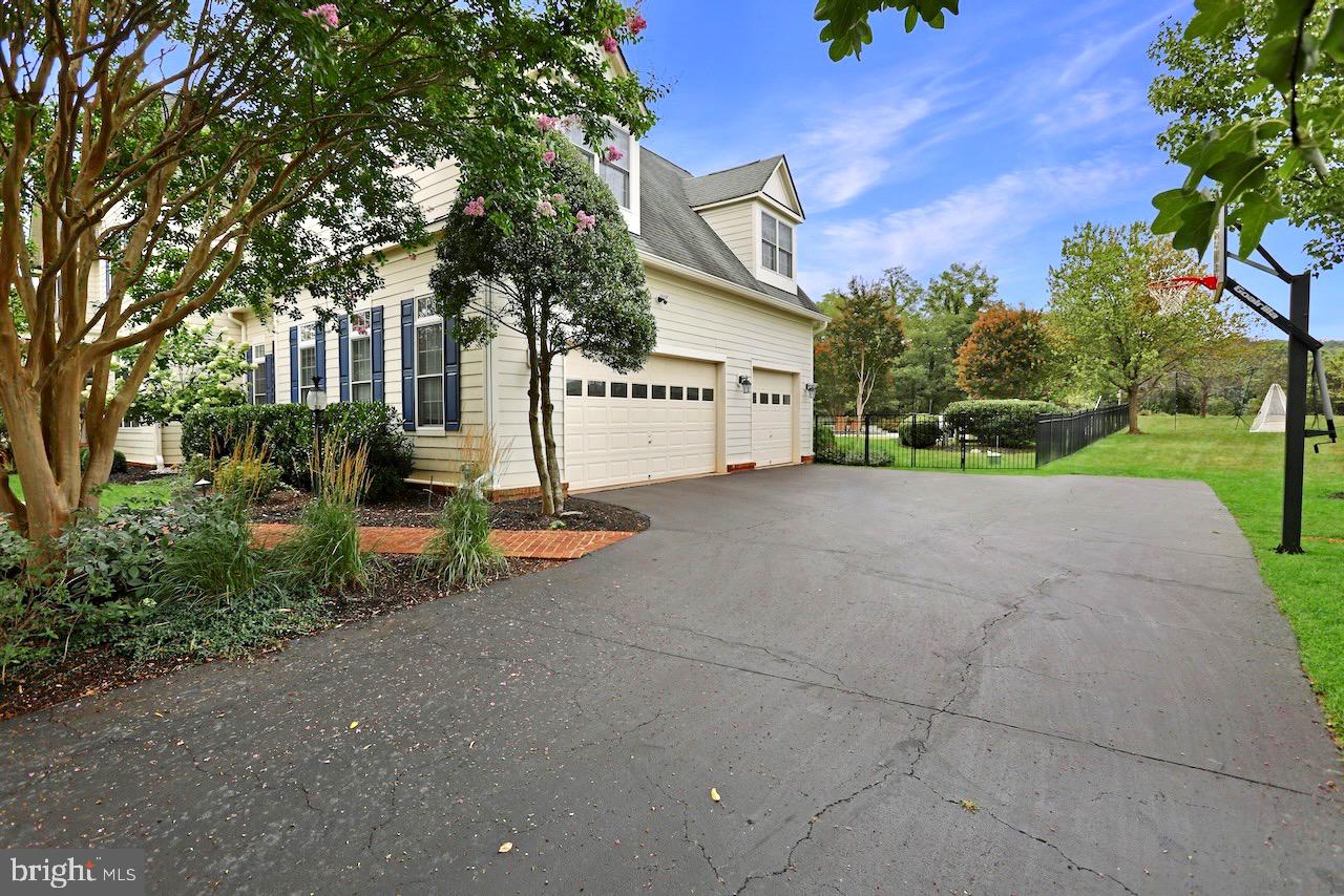 41596 SWIFTWATER DRIVE