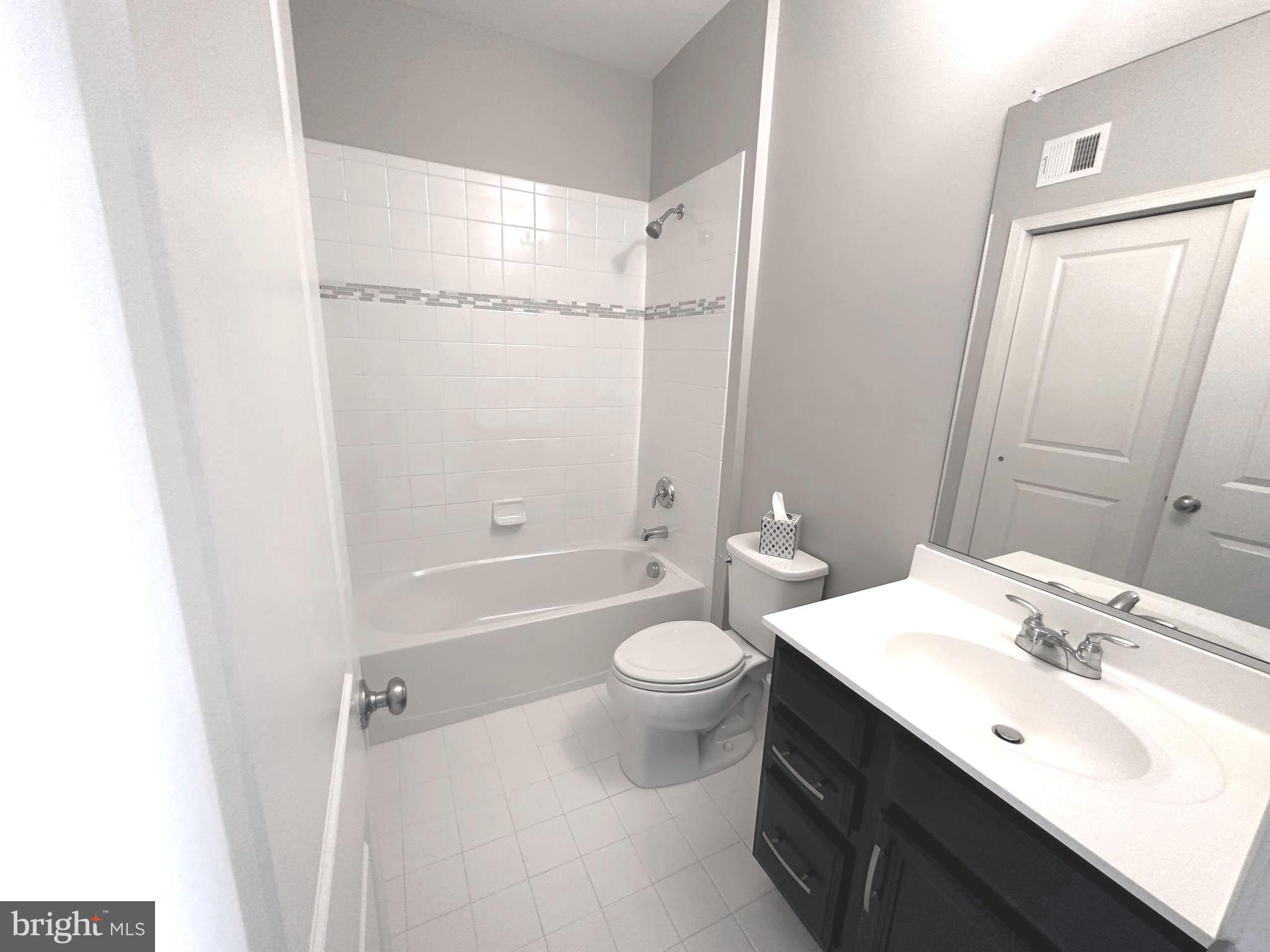 23315 MILLTOWN KNOLL SQUARE Unit: 107