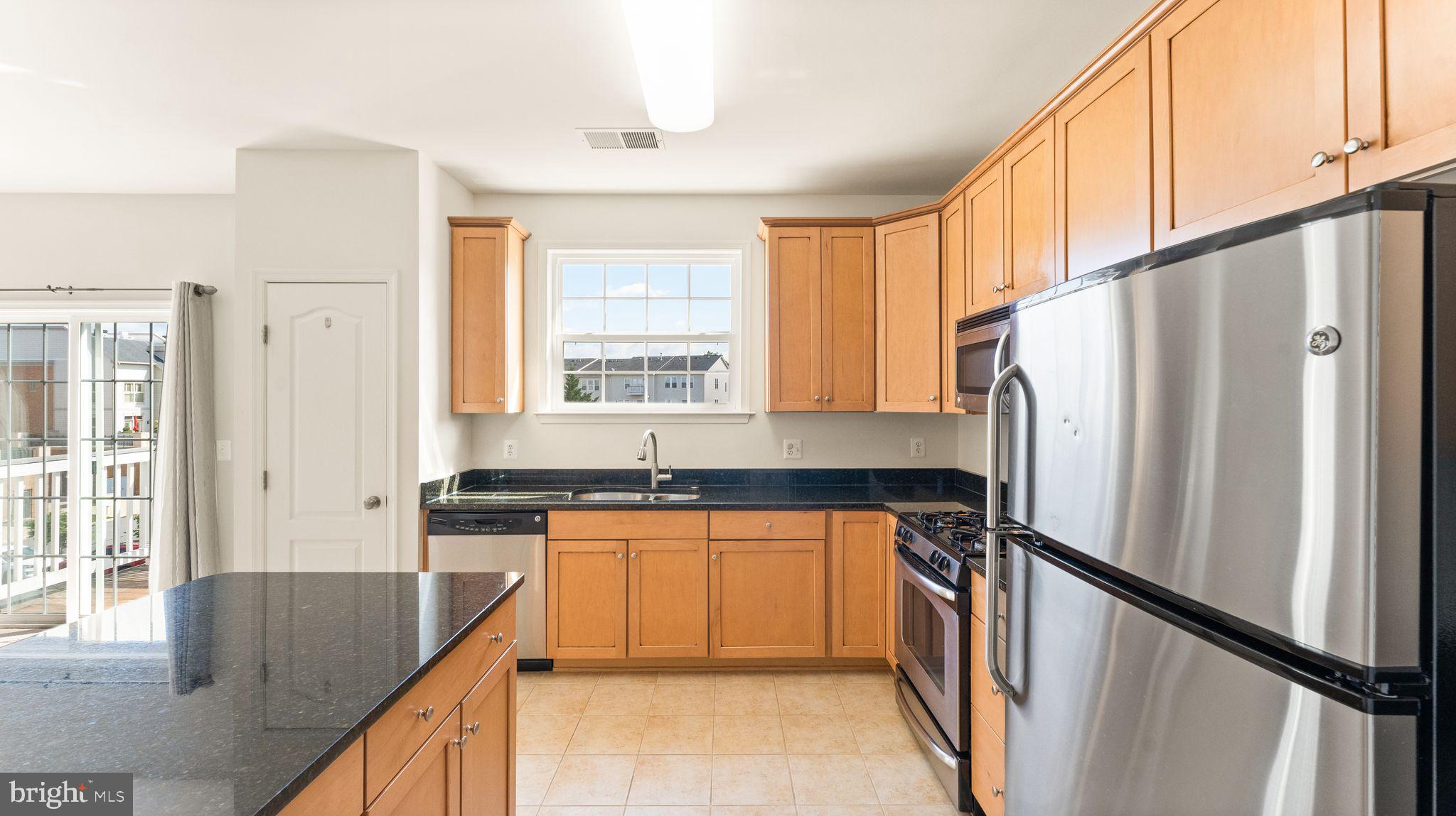 19458 PROMENADE DRIVE