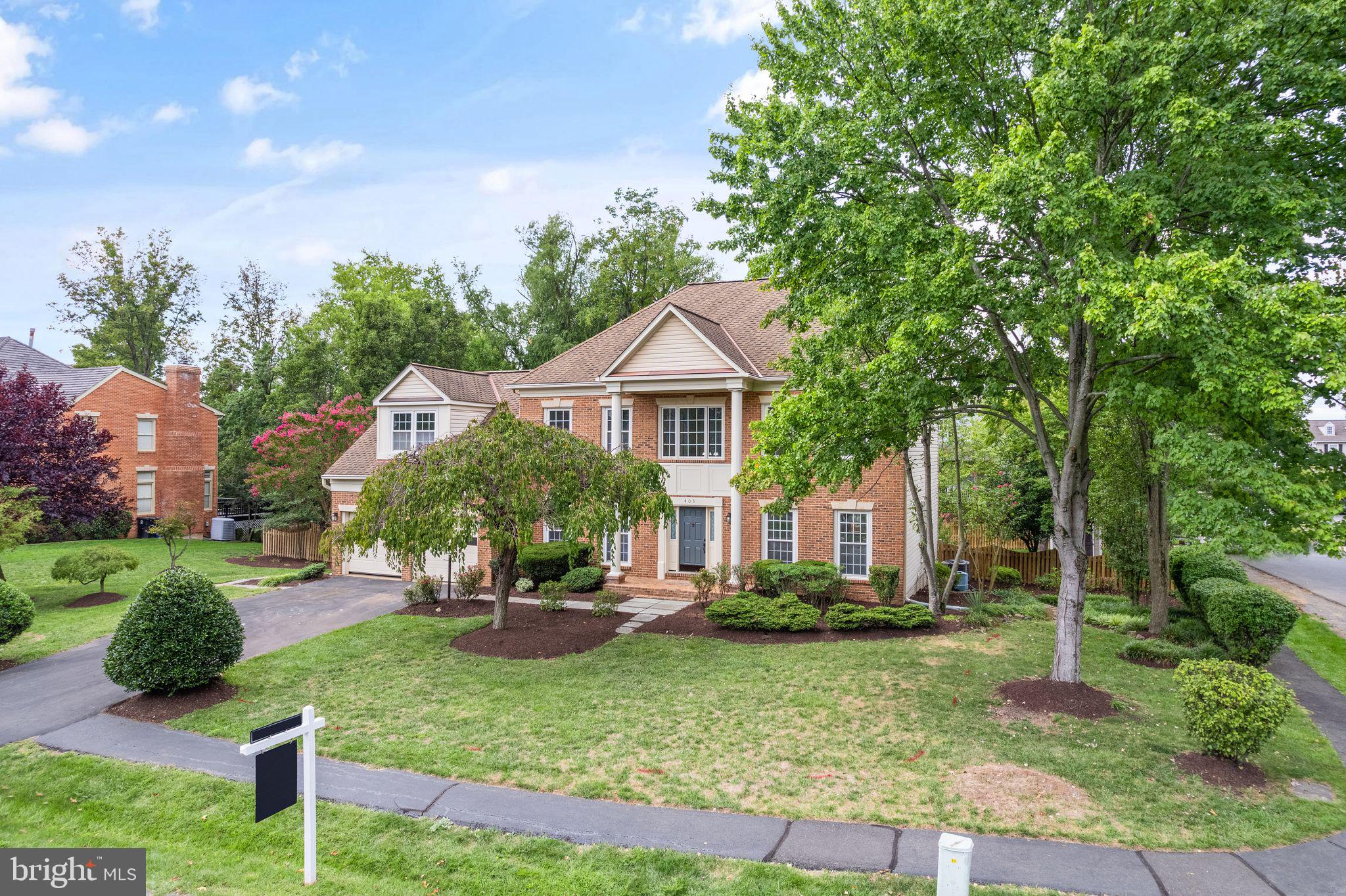 403 BEAUREGARD DRIVE SE