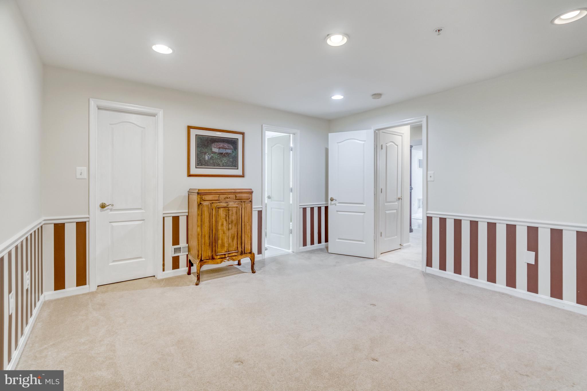 42877 VESTALS GAP