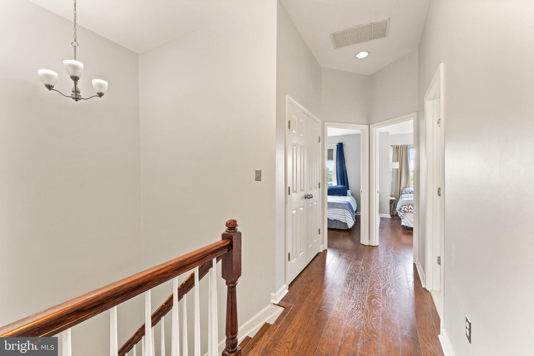 21052 Tioga TERRACE