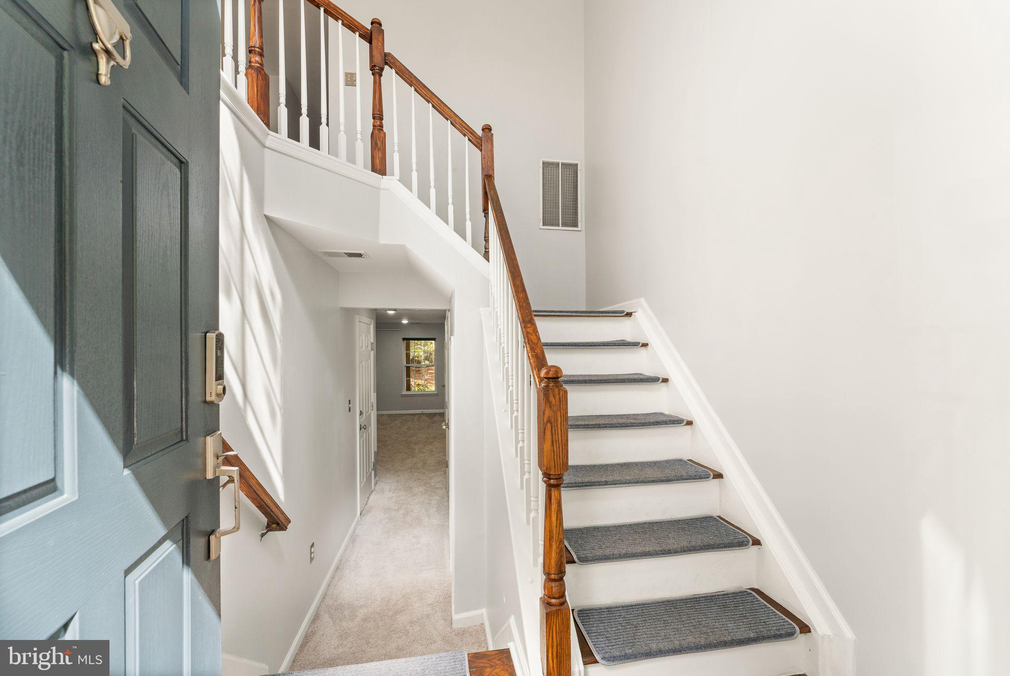 21052 Tioga TERRACE