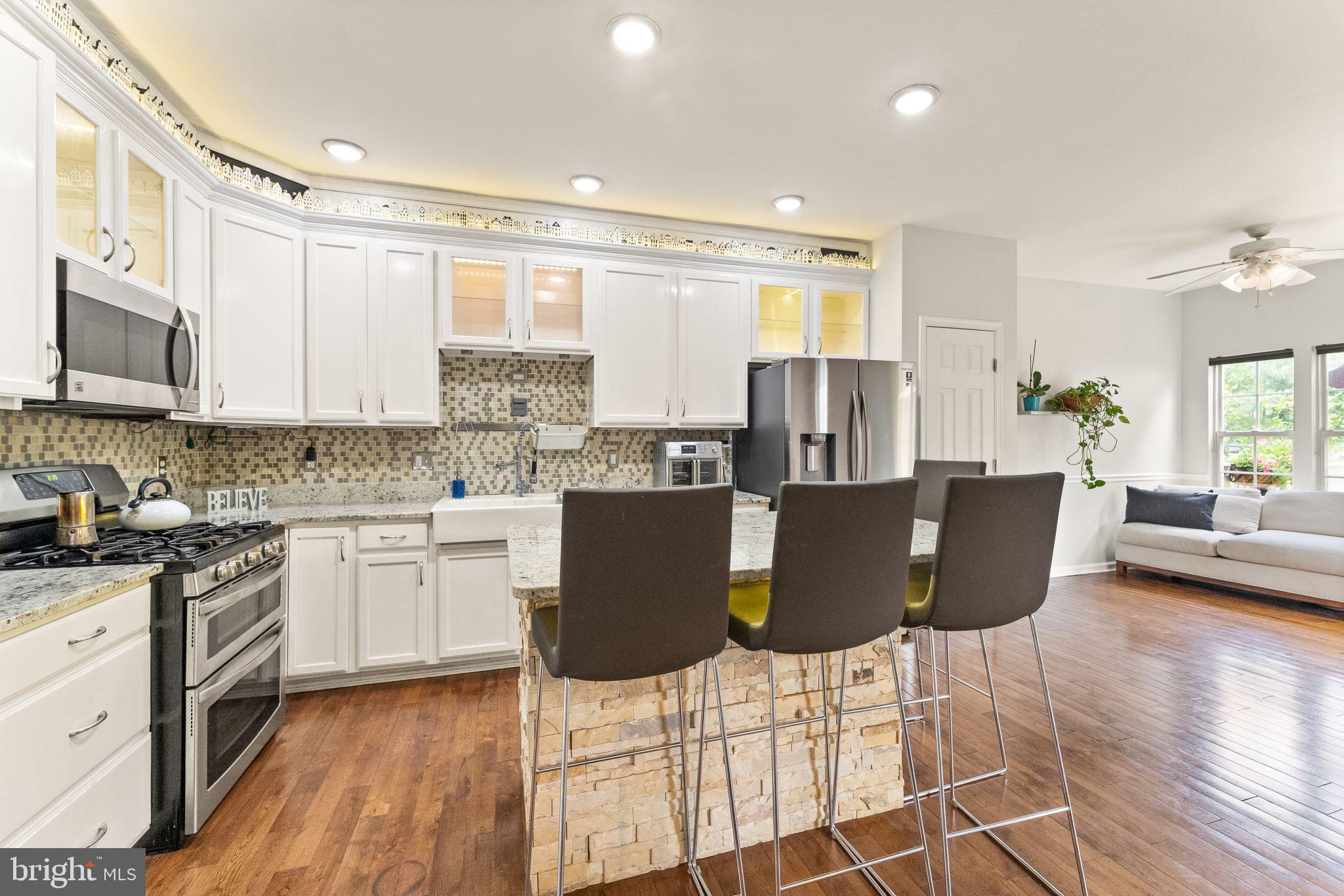 21052 Tioga TERRACE