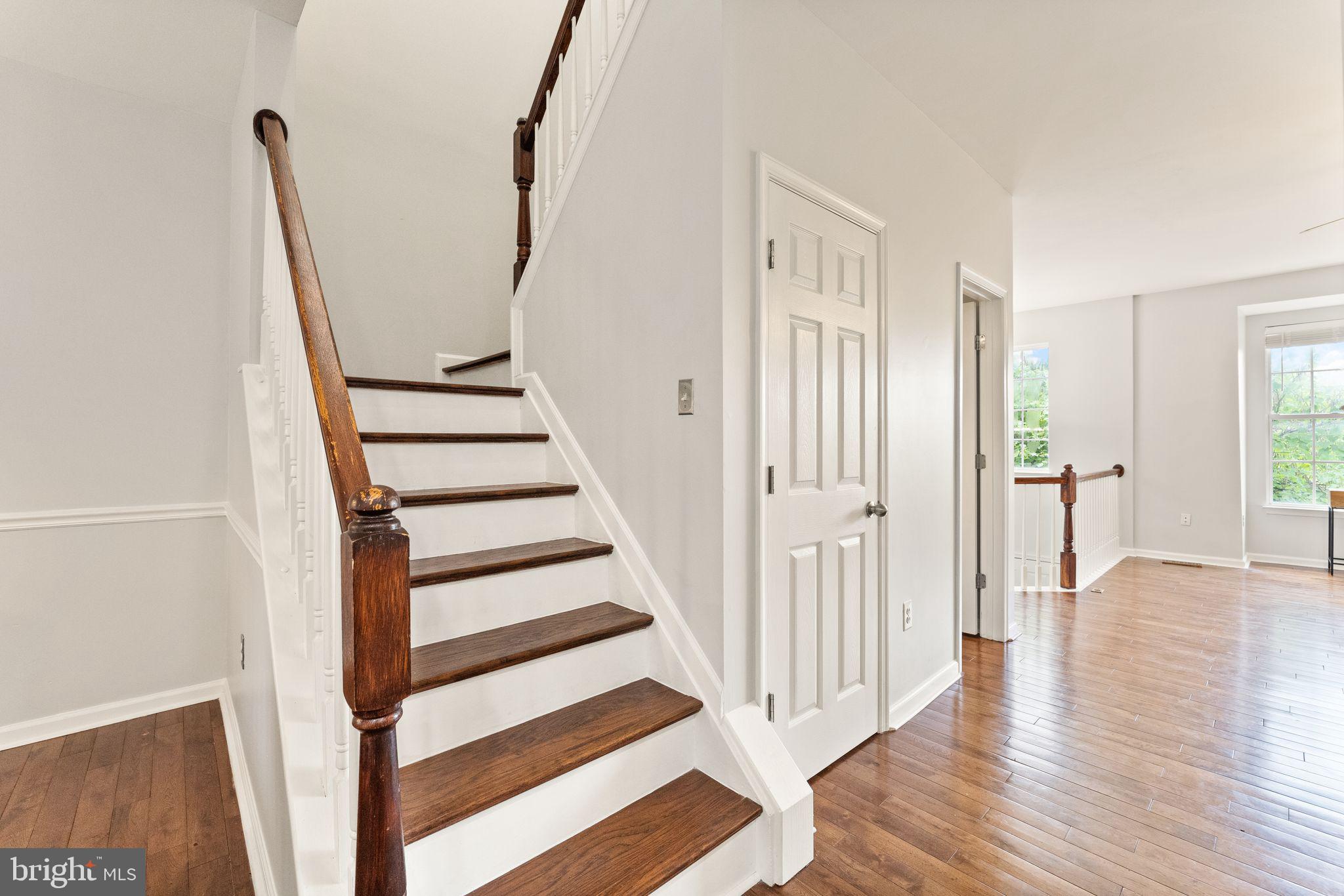 21052 Tioga TERRACE