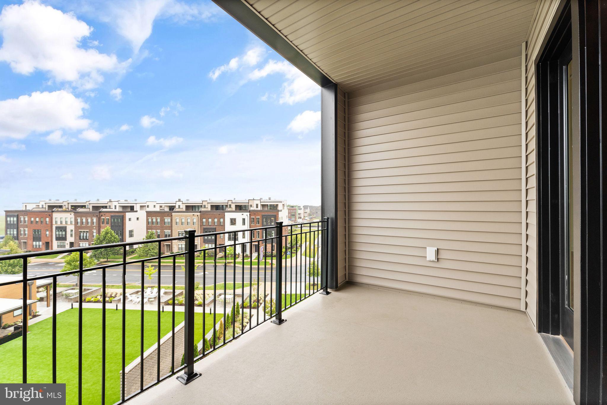 22170 SPRINGSIDE TERRACE Unit: 400