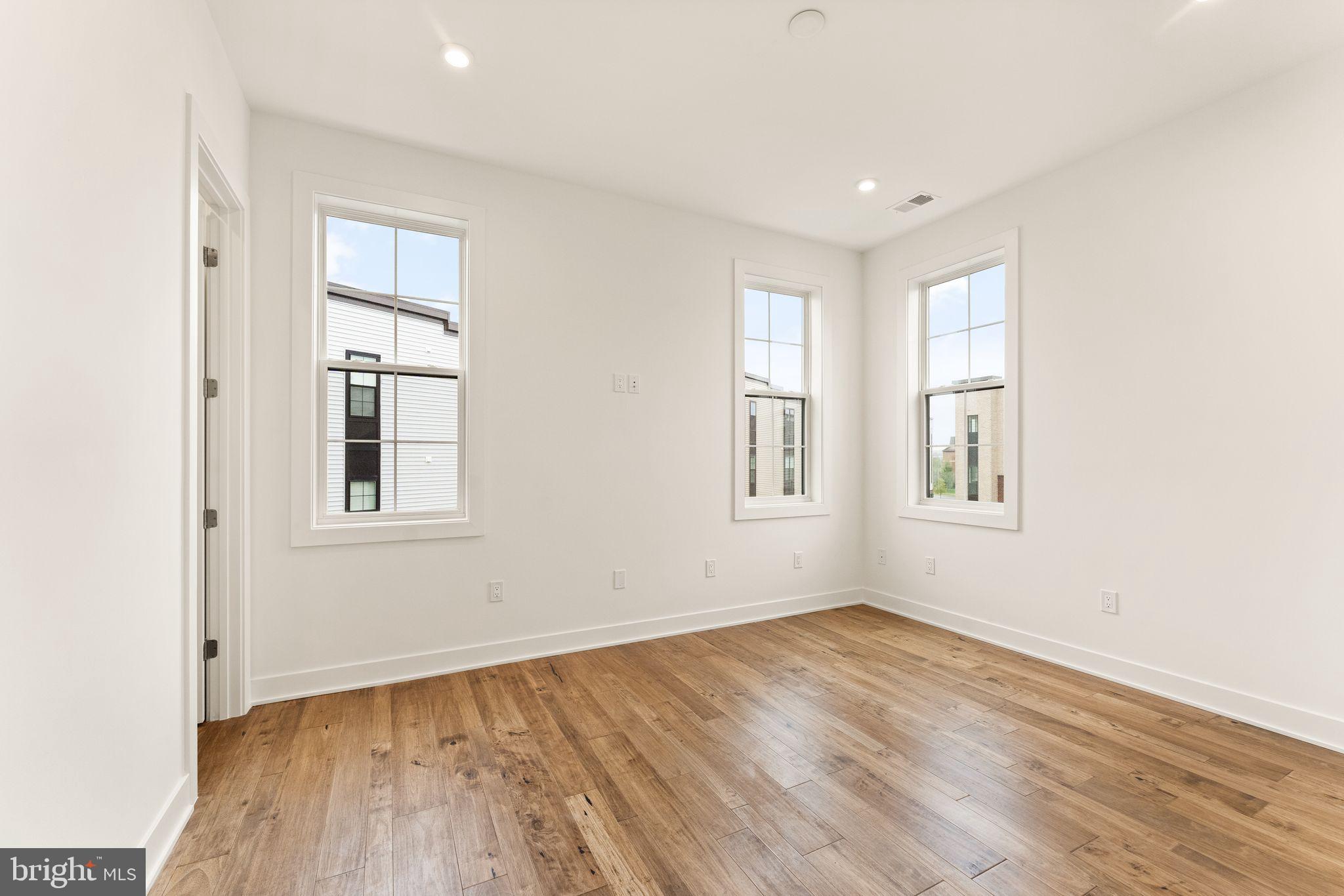22170 SPRINGSIDE TERRACE Unit: 400