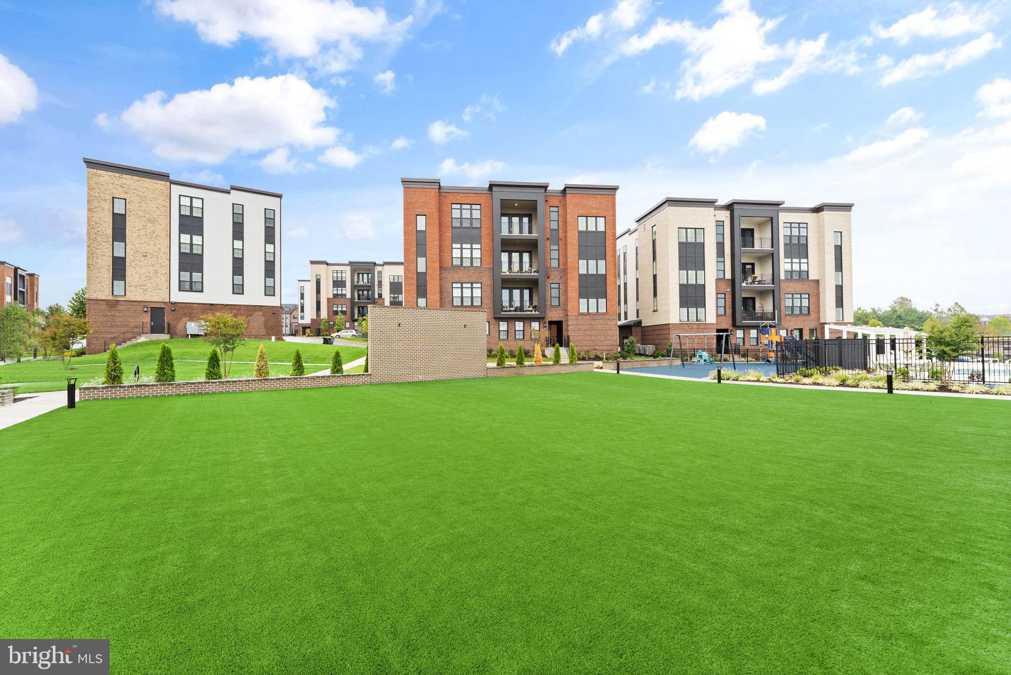 22170 SPRINGSIDE TERRACE Unit: 400