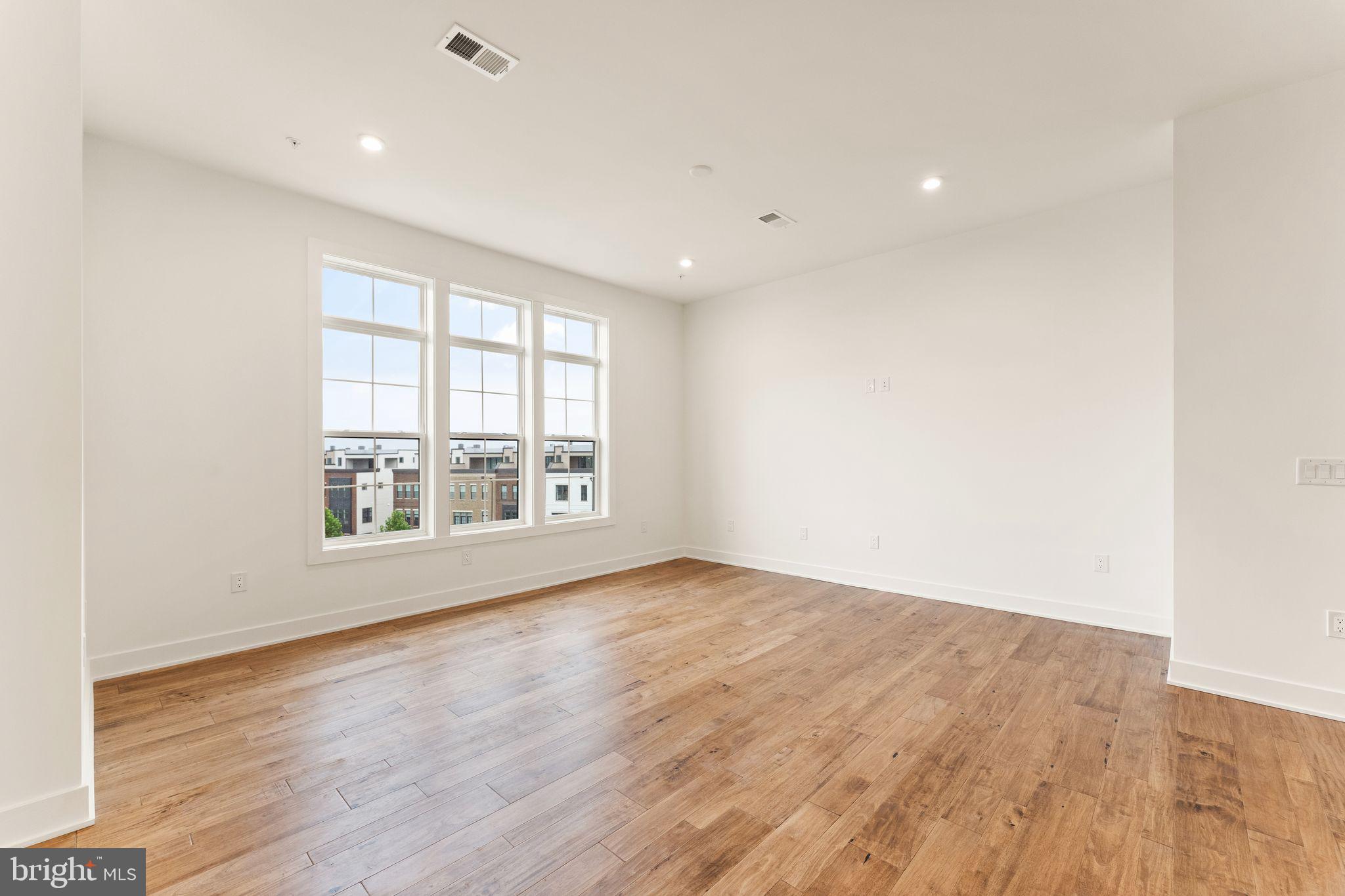 22170 SPRINGSIDE TERRACE Unit: 400