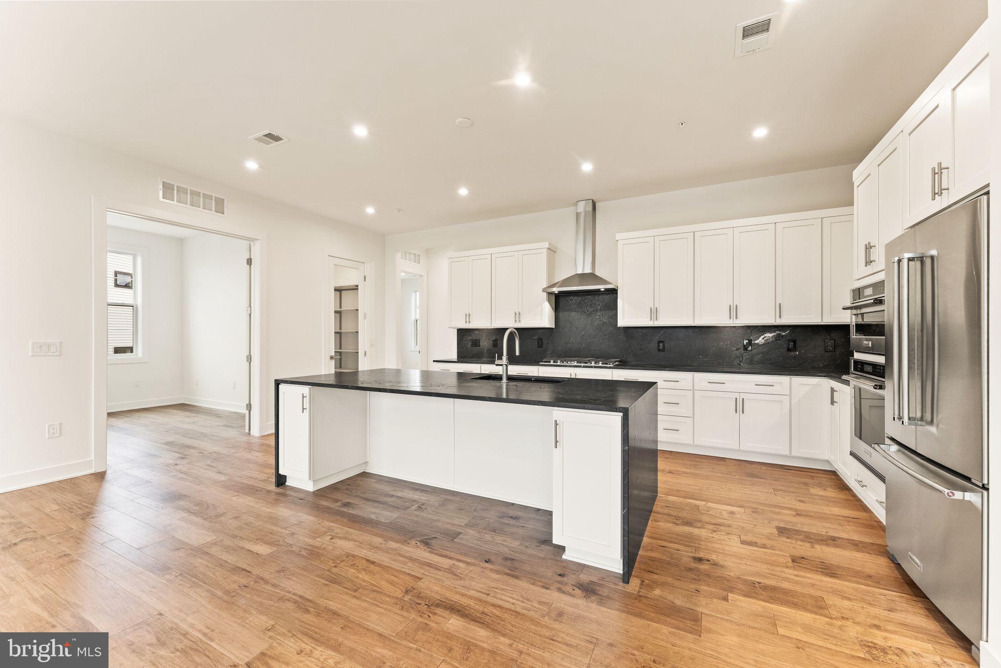 22170 SPRINGSIDE TERRACE Unit: 400