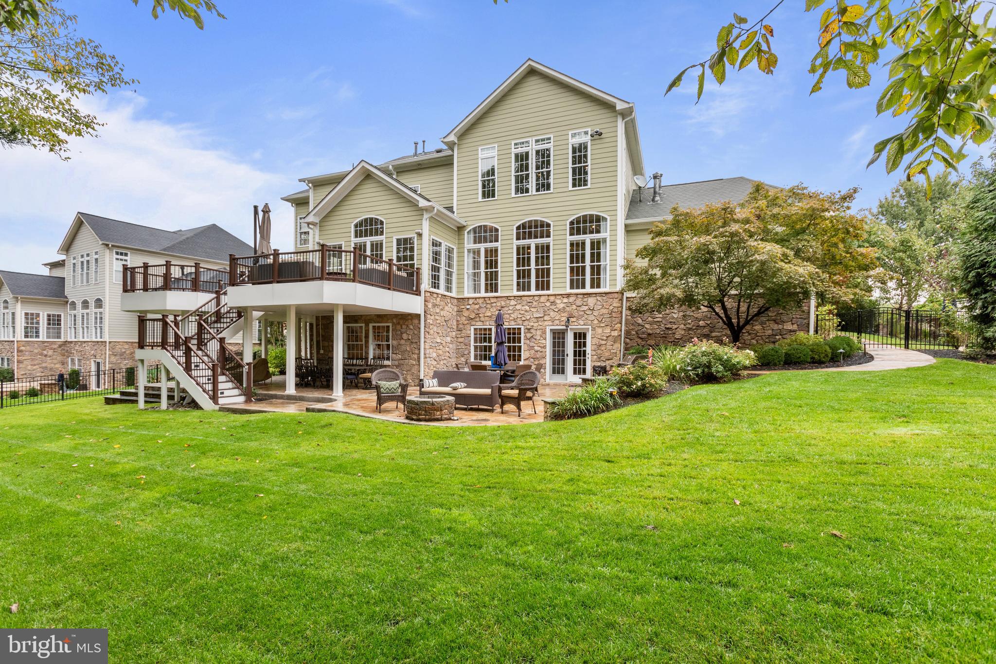 18951 Canoe Landing COURT