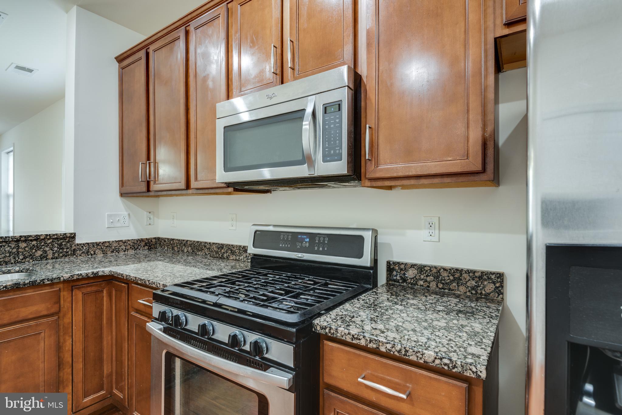 22660 Ferncrest TERRACE