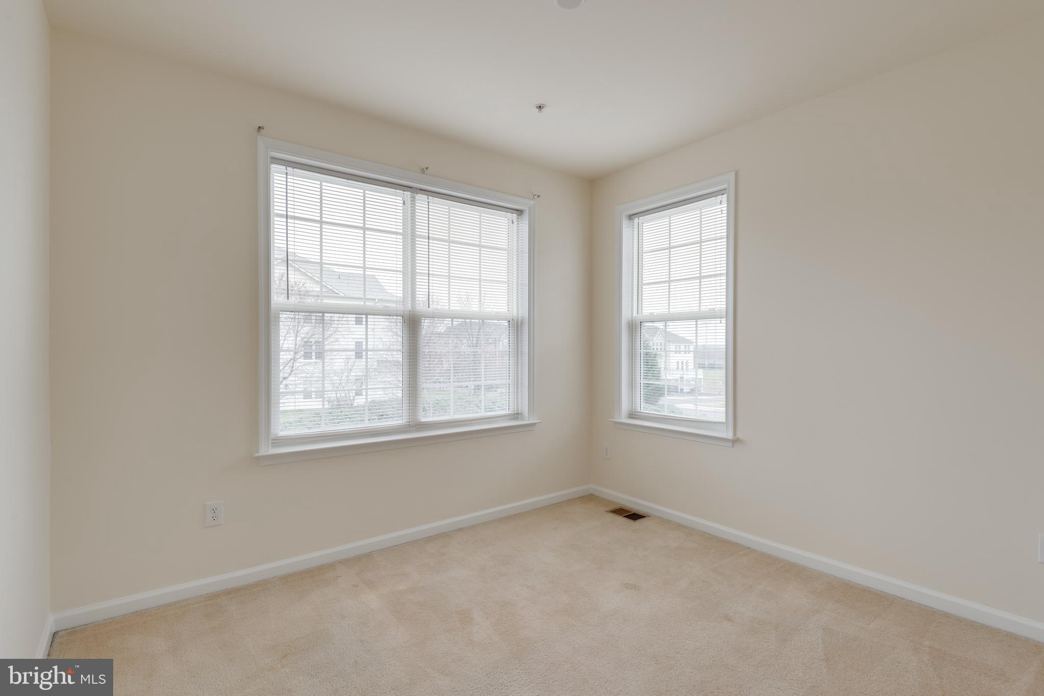22660 Ferncrest TERRACE