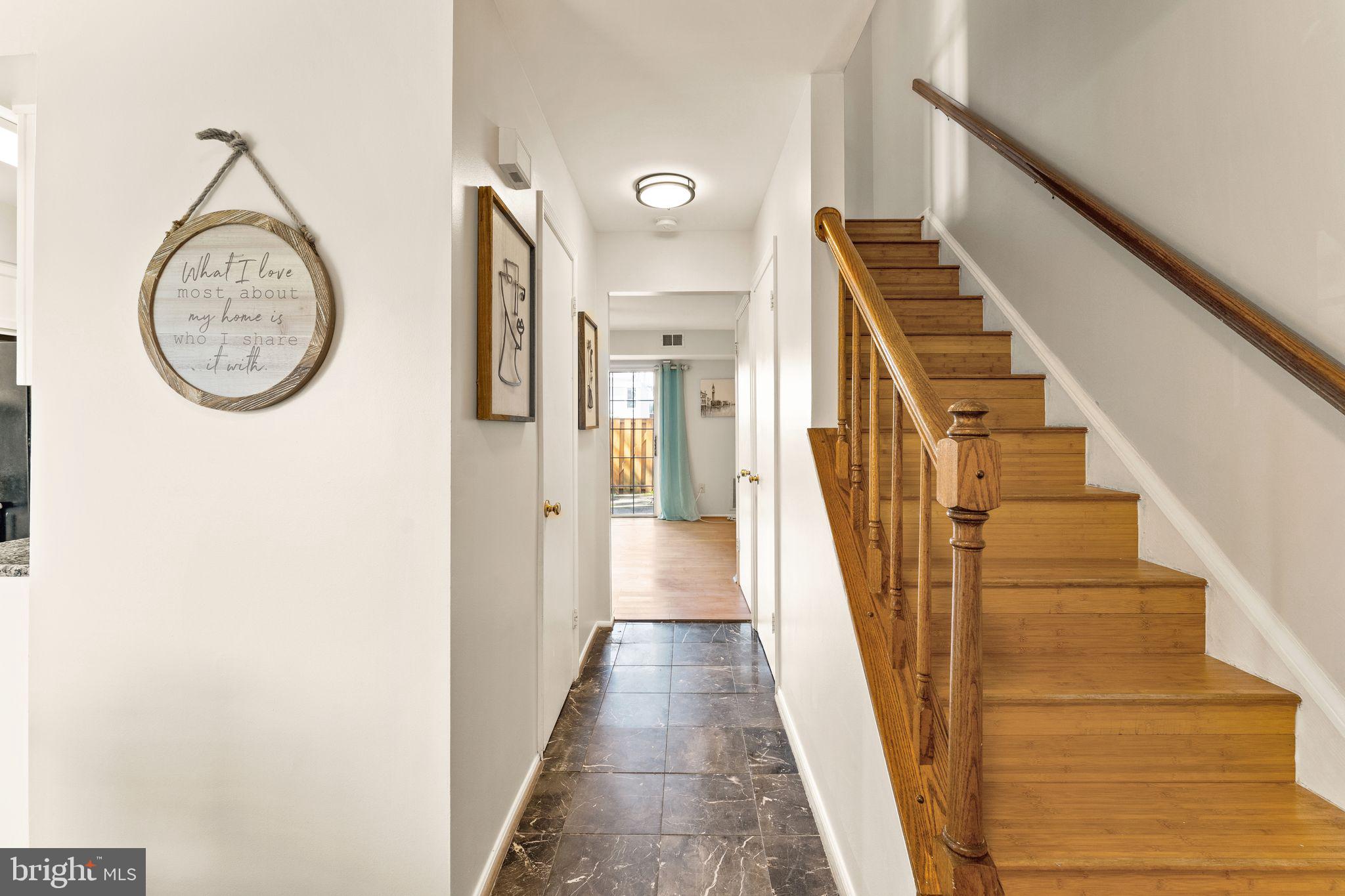 22313 Mayfield SQUARE