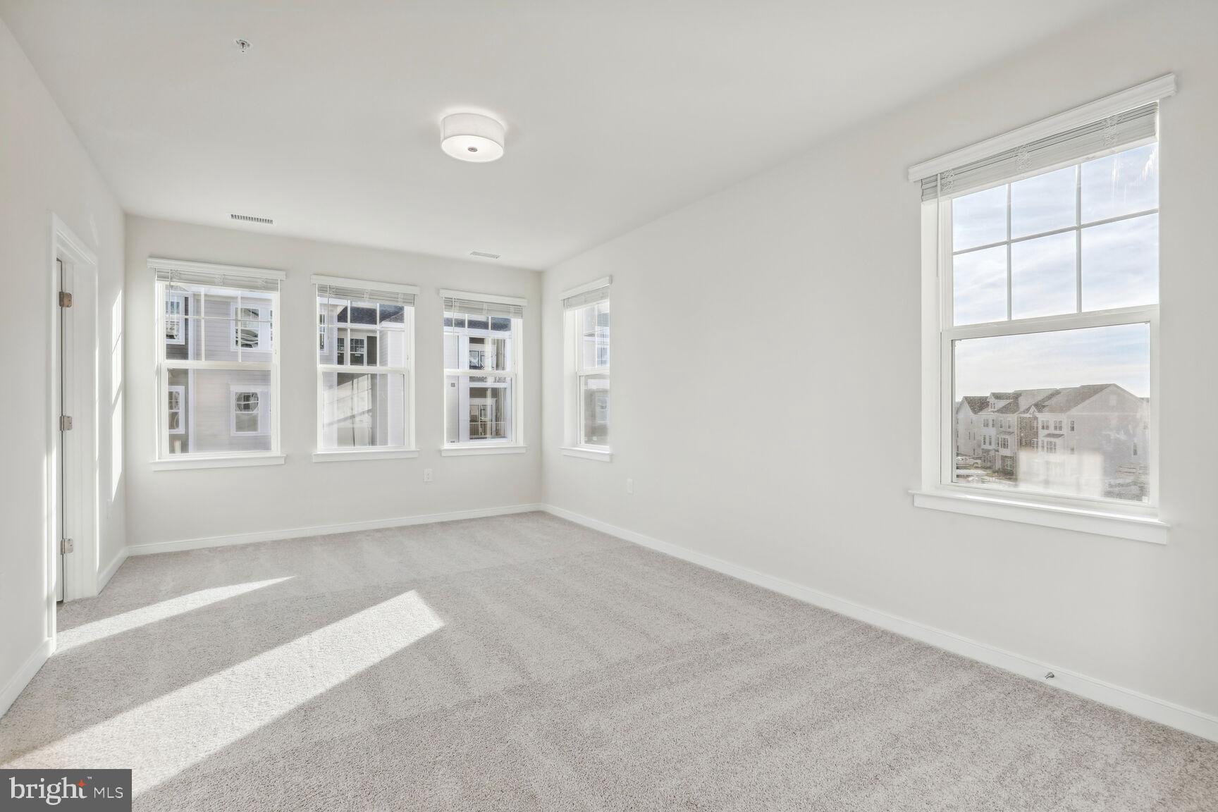 700 Mount Airy TERRACE NE Unit: 307
