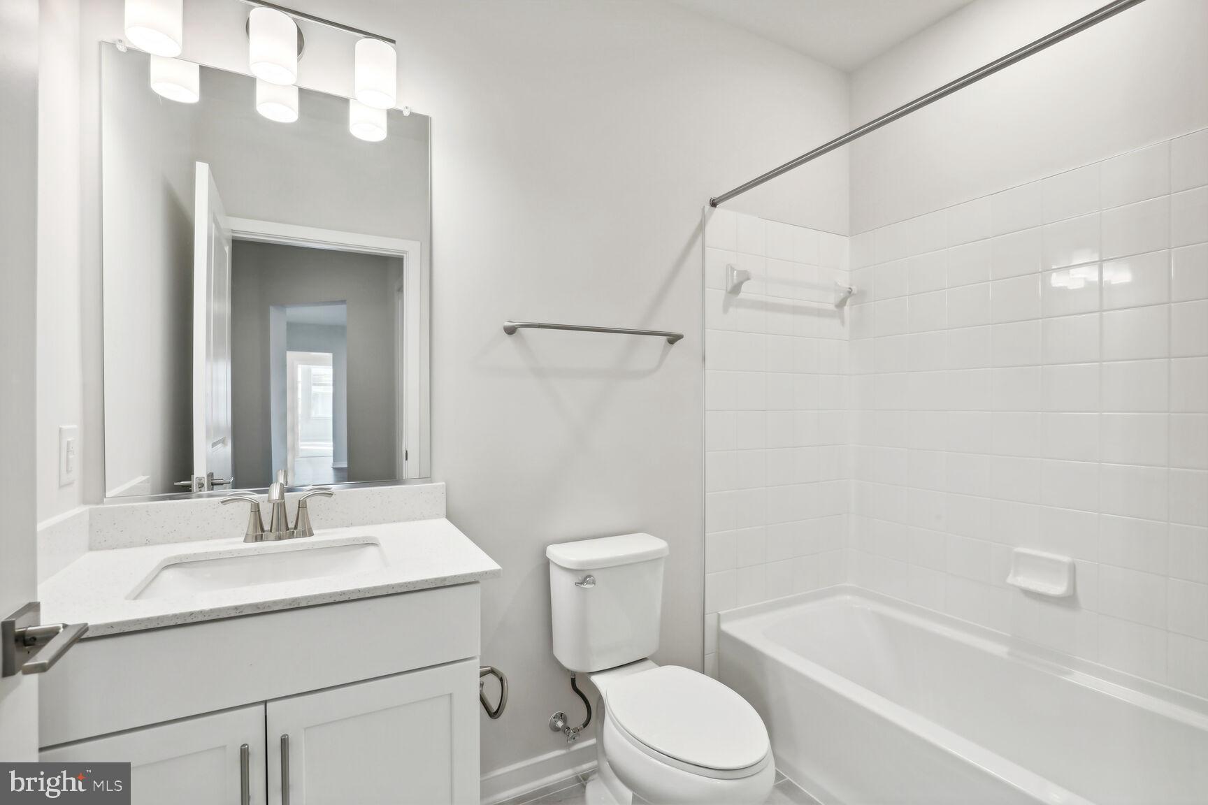 700 Mount Airy TERRACE NE Unit: 307