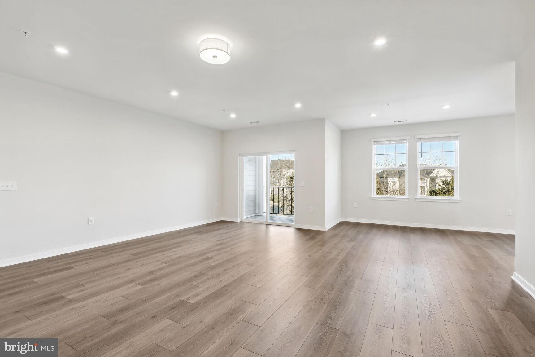 700 Mount Airy TERRACE NE Unit: 307