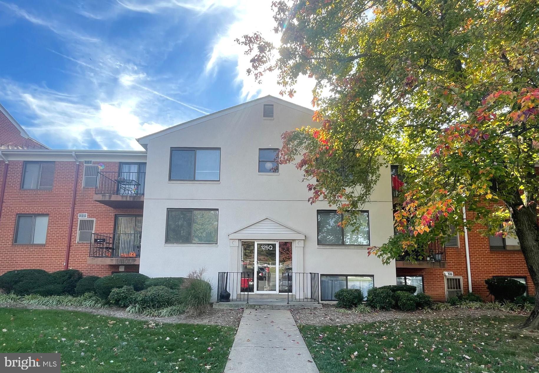 125 Clubhouse DRIVE SW Unit: 9