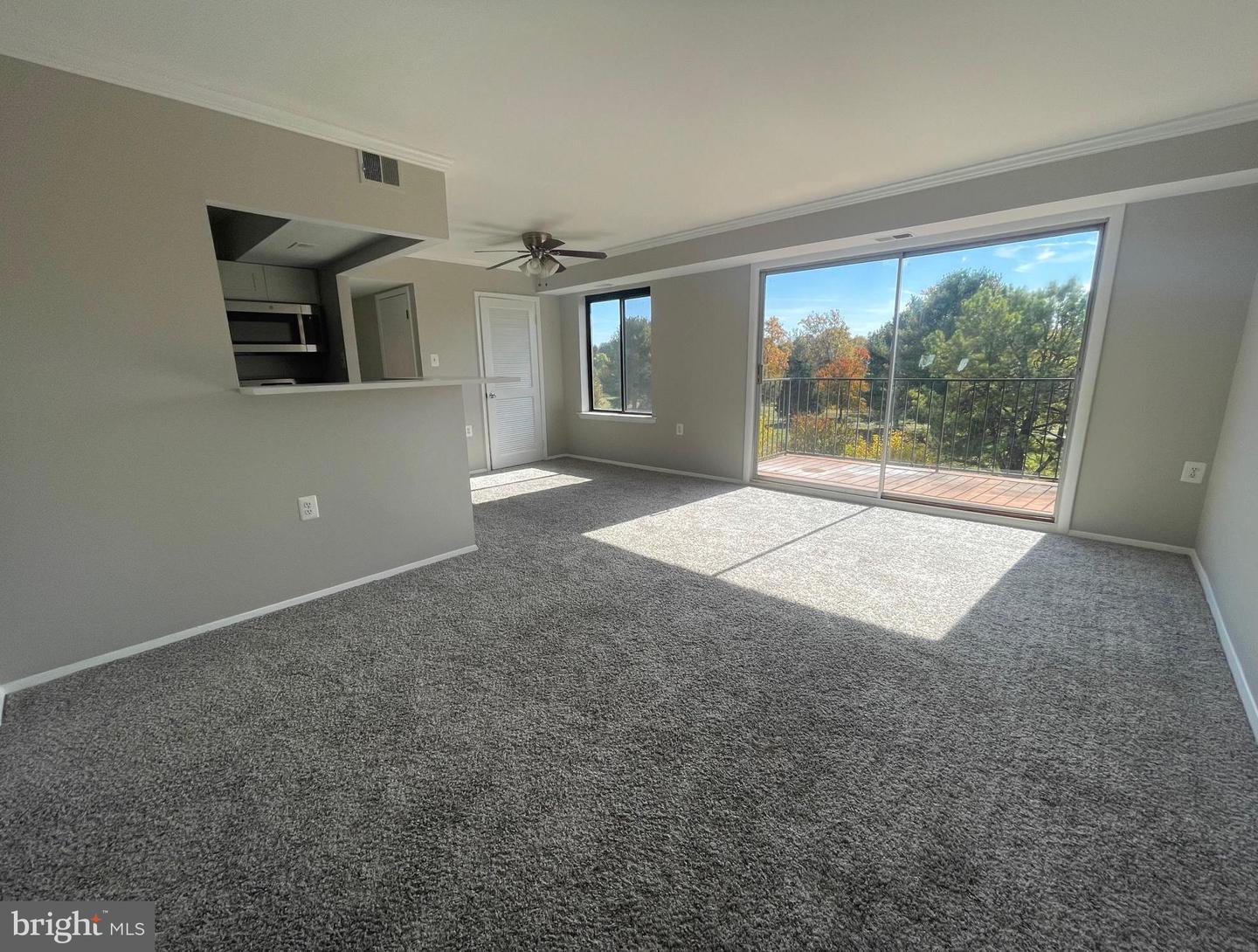 125 Clubhouse DRIVE SW Unit: 9