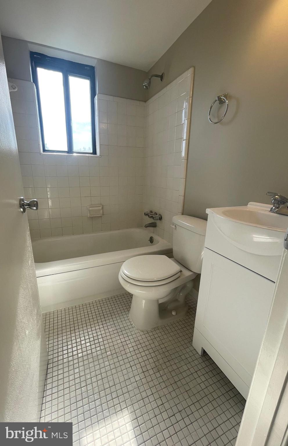 125 Clubhouse DRIVE SW Unit: 9