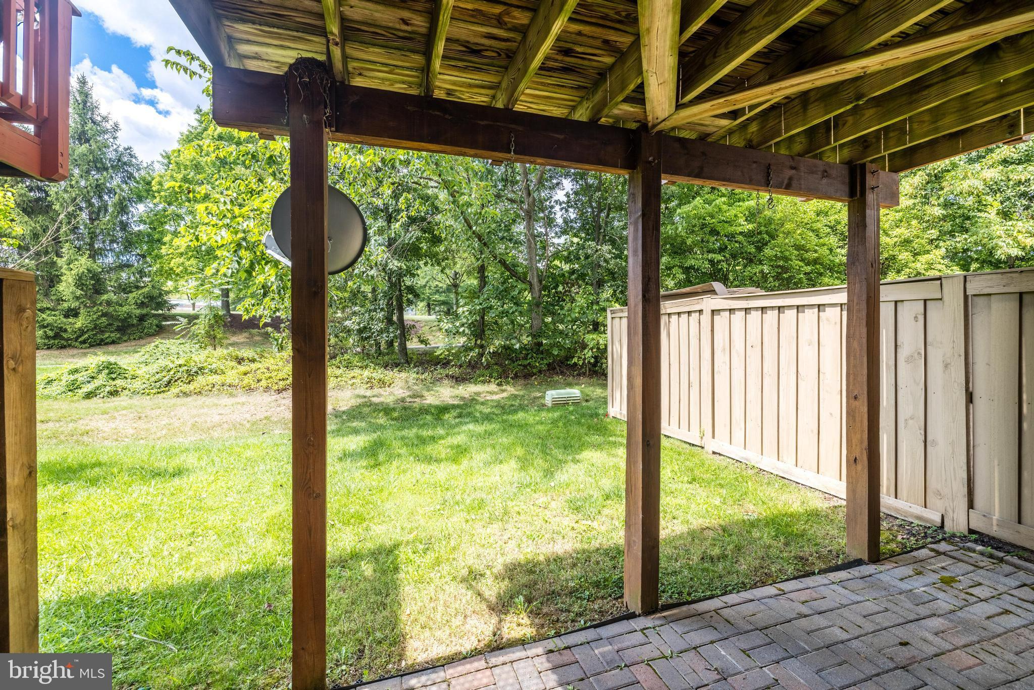 43091 Autumnwood SQUARE