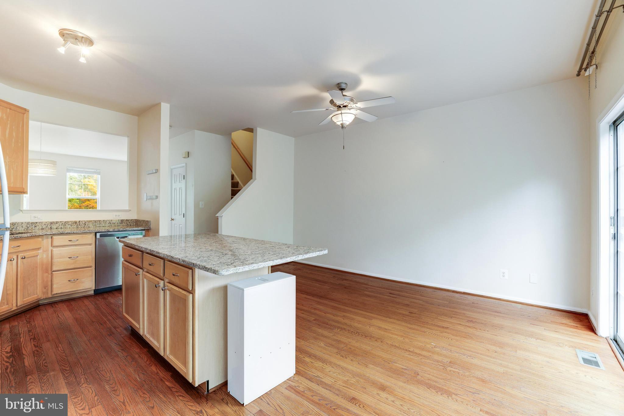 43091 Autumnwood SQUARE