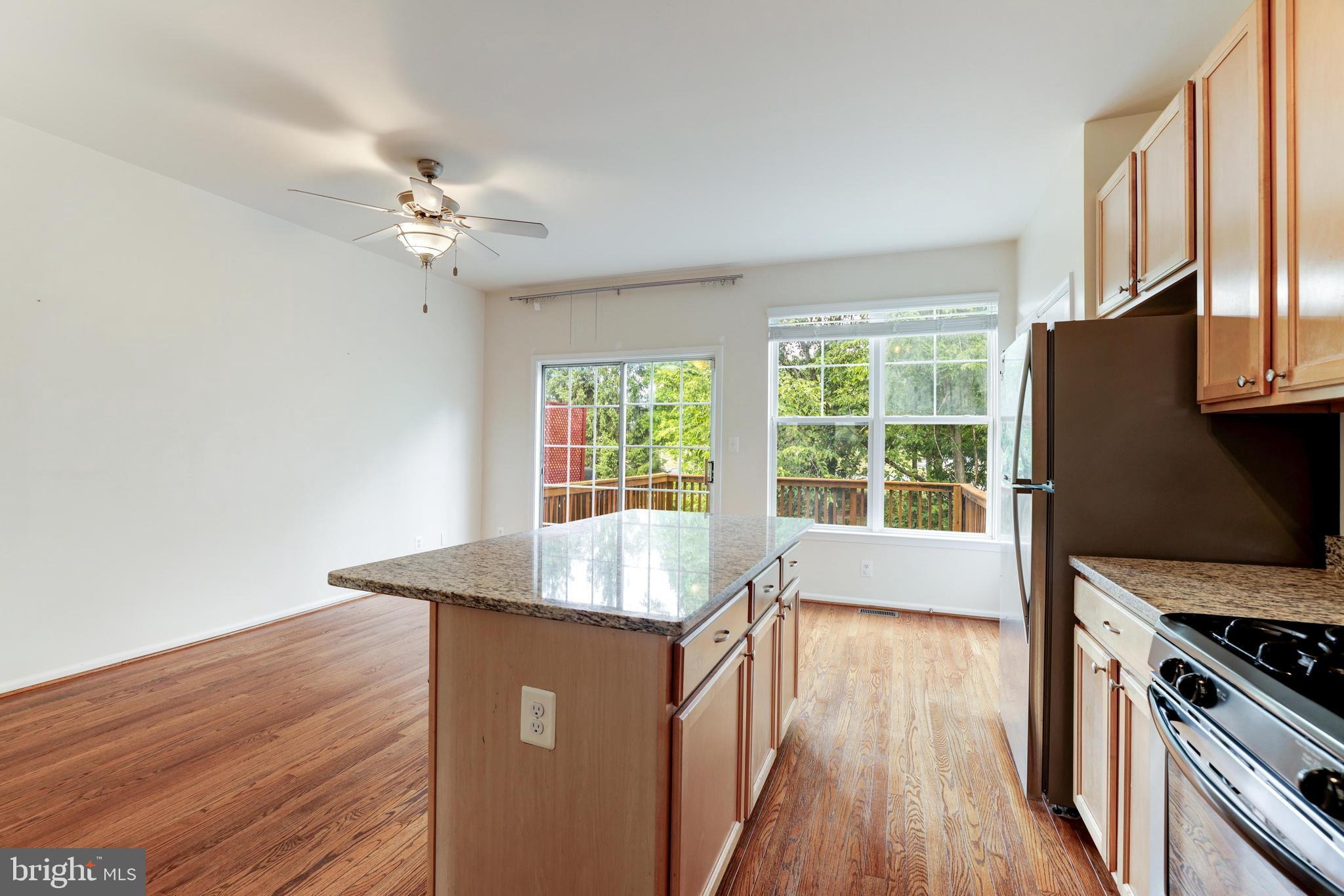 43091 Autumnwood SQUARE