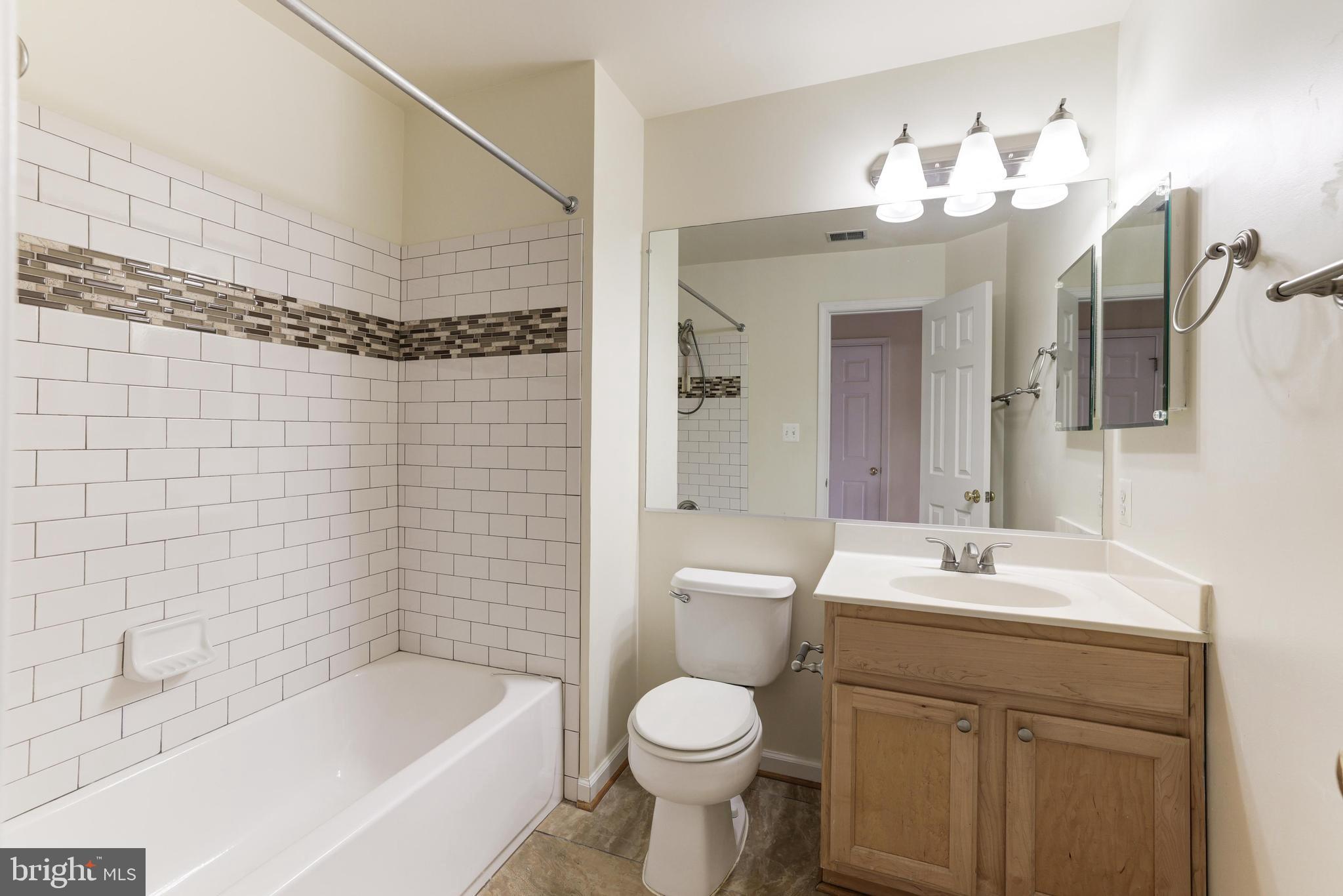 43091 Autumnwood SQUARE