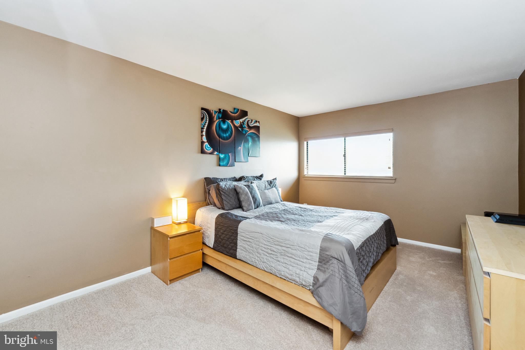 1042 Warwick COURT Unit: 7