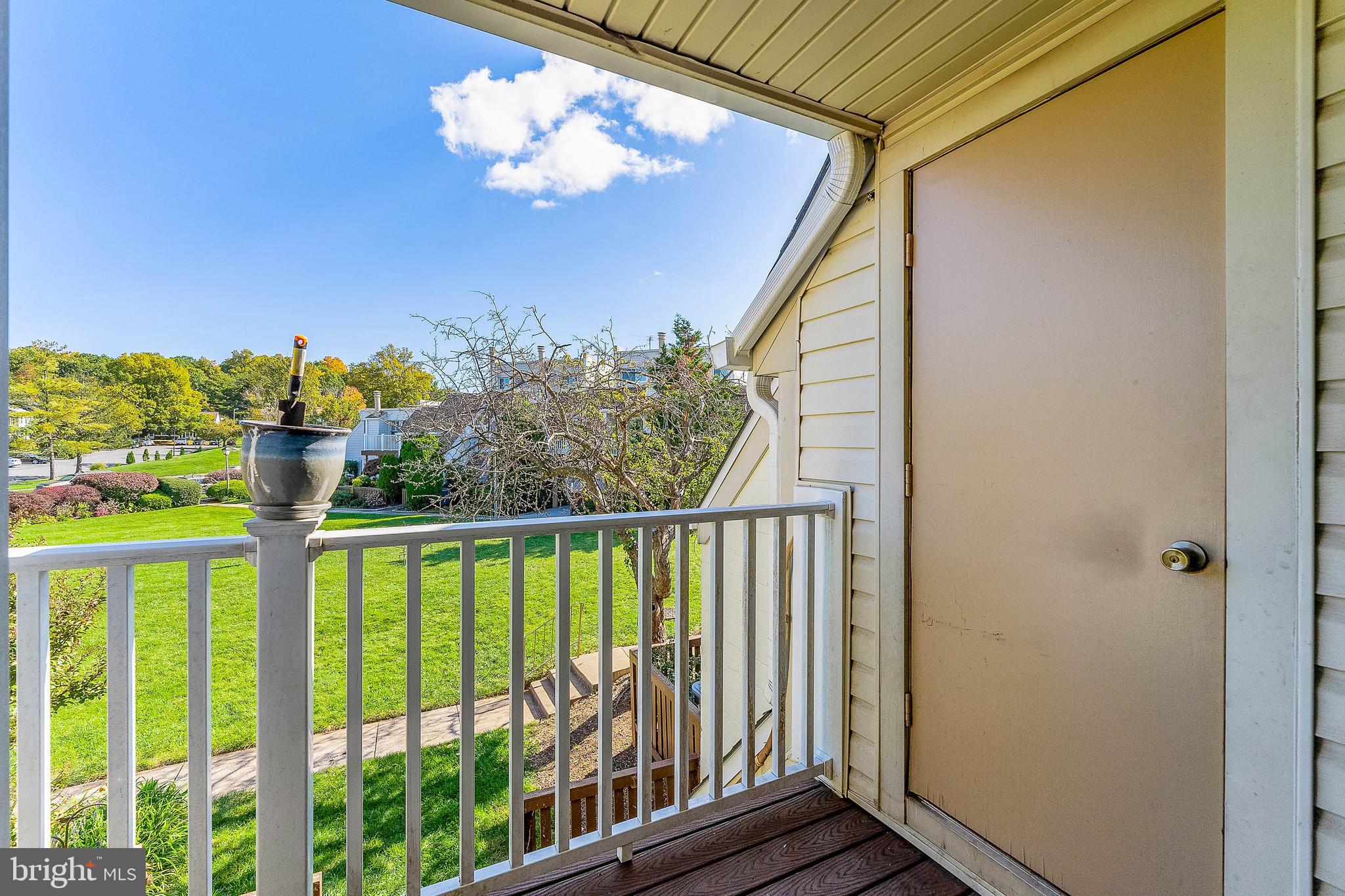 1042 Warwick COURT Unit: 7