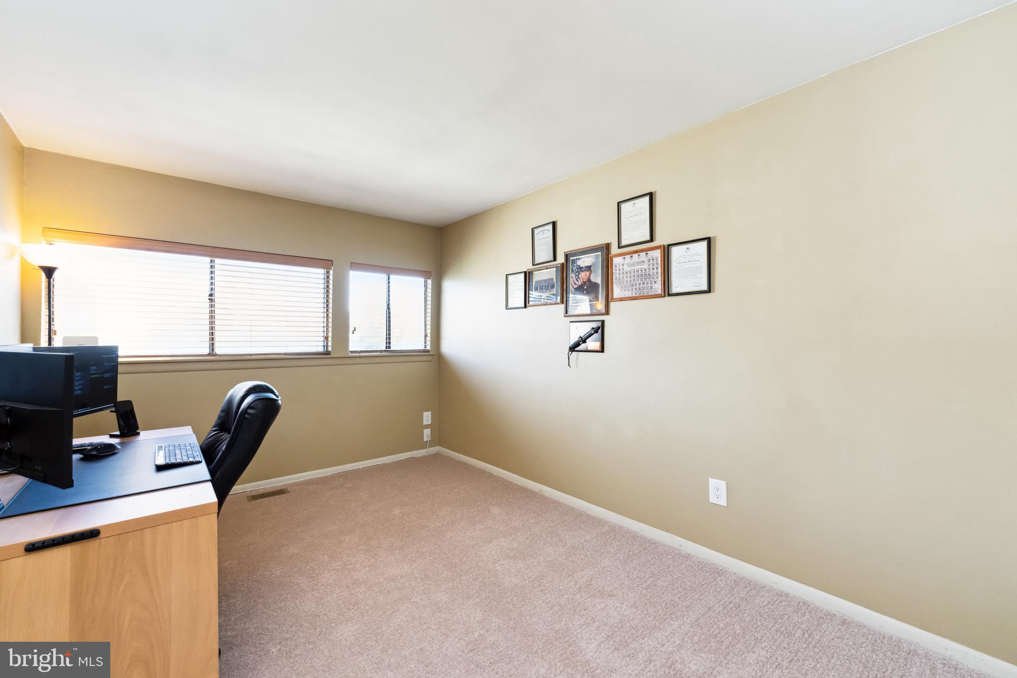 1042 Warwick COURT Unit: 7