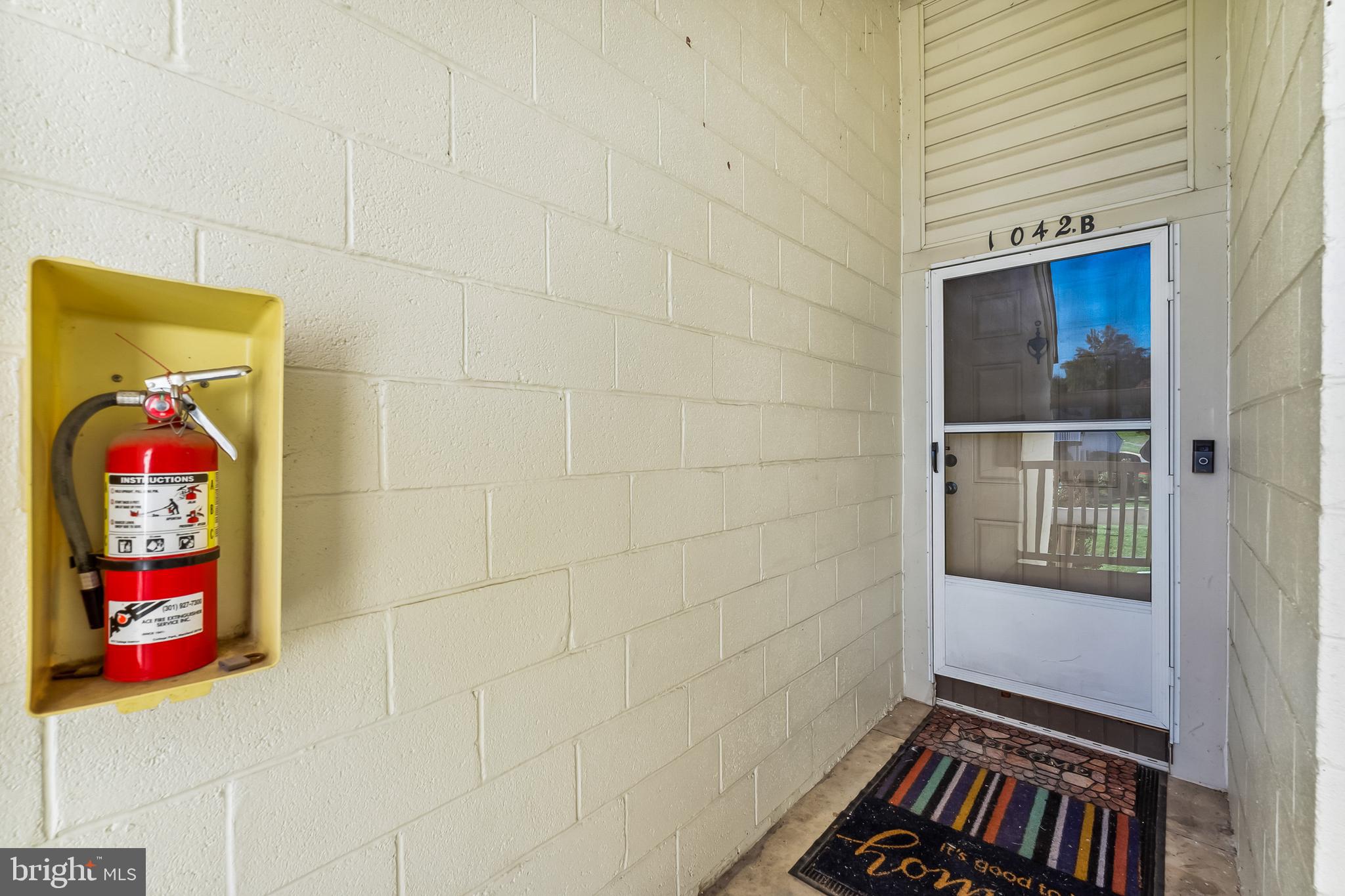 1042 Warwick COURT Unit: 7