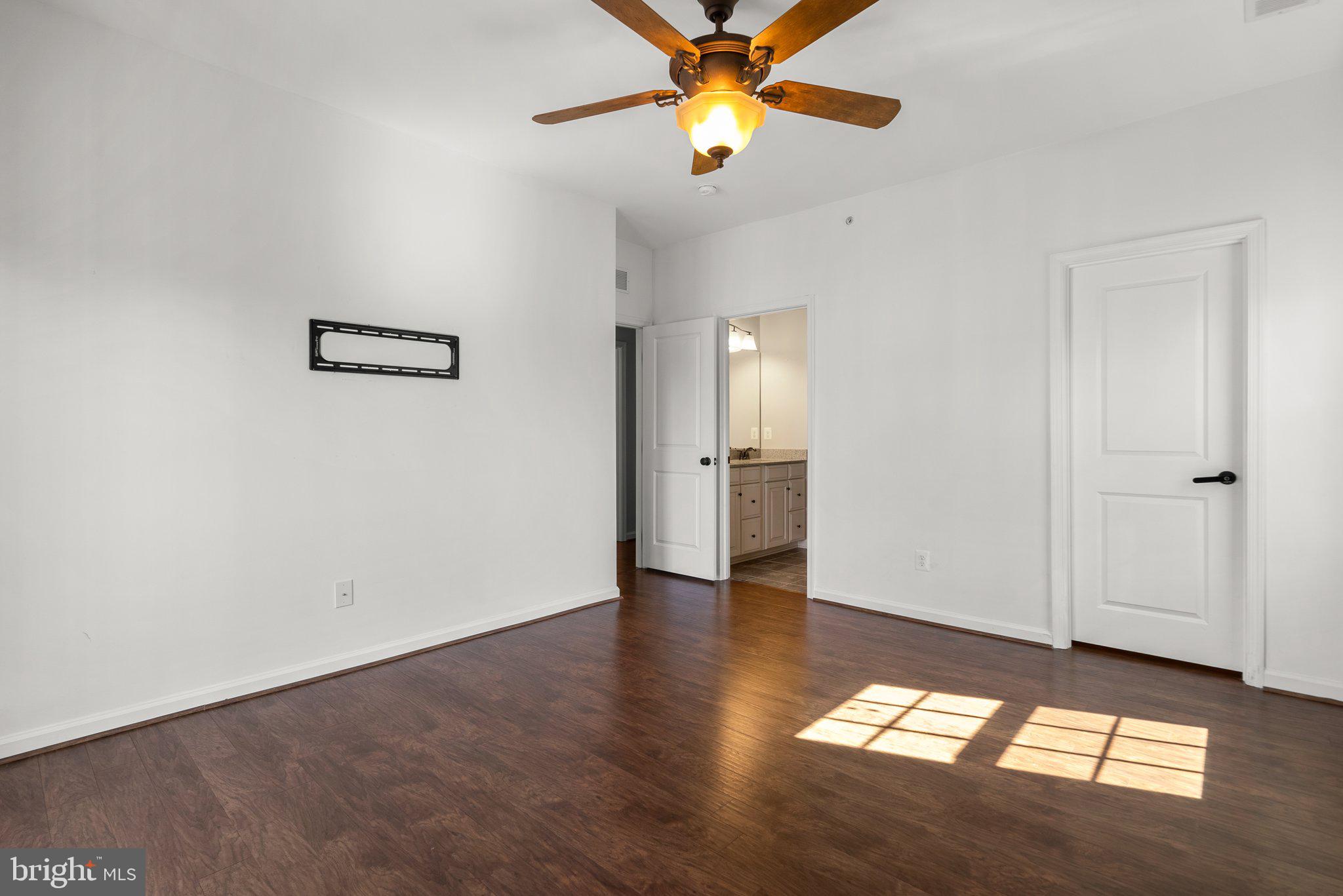 24684 Footed Ridge TERRACE