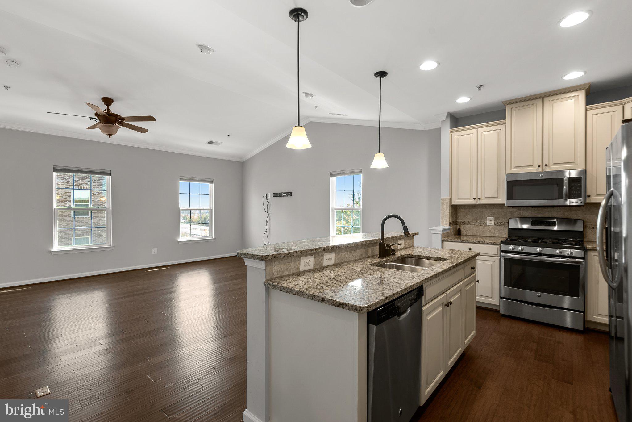 24684 Footed Ridge TERRACE