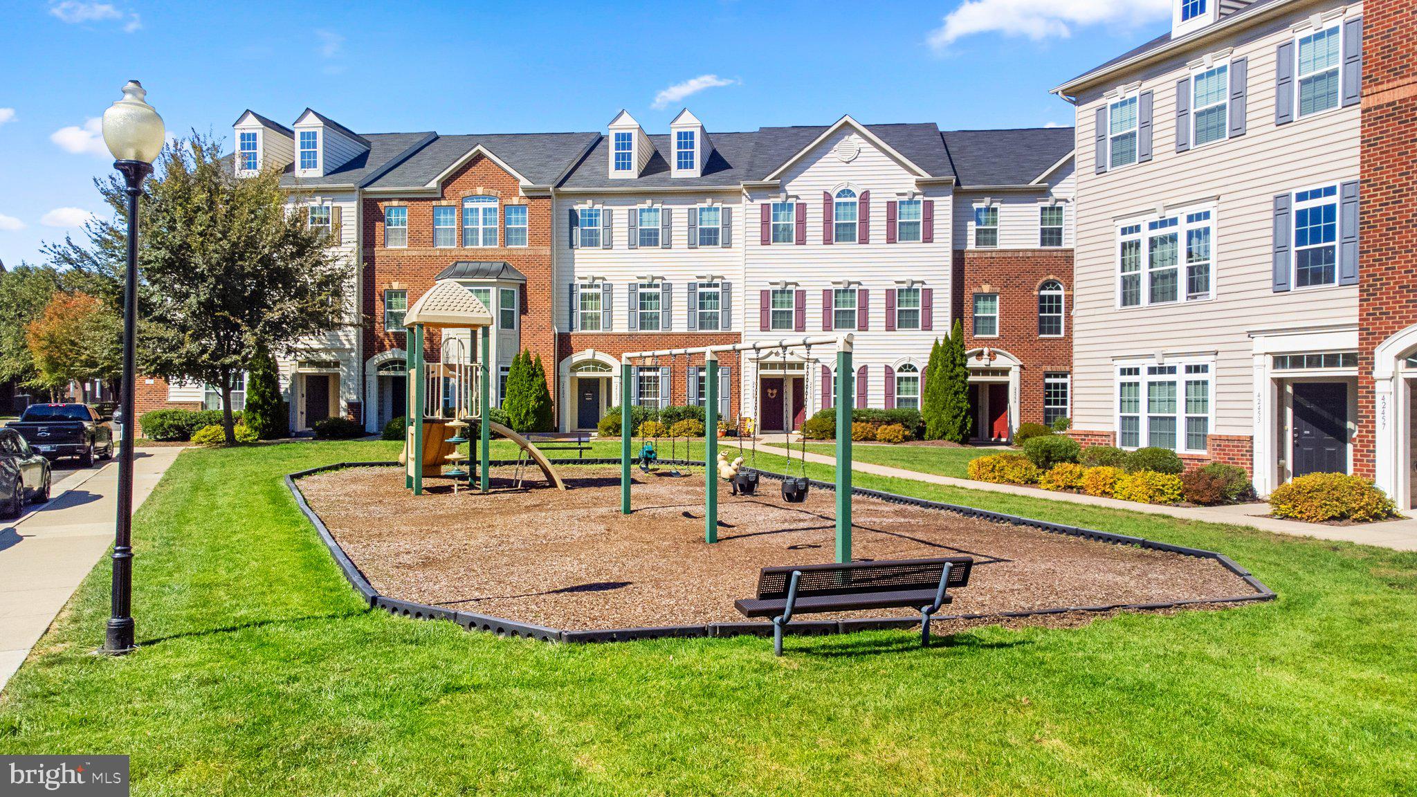 24684 Footed Ridge TERRACE