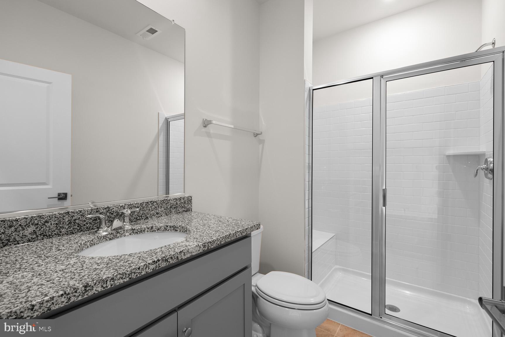 43423 Farringdon SQUARE