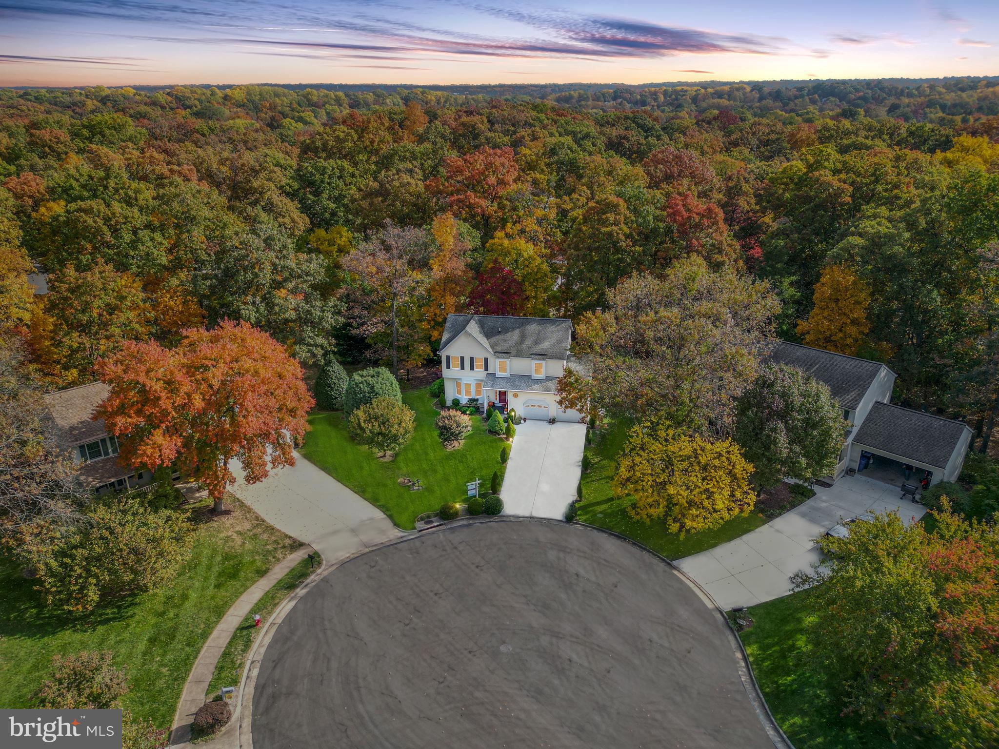 210 Pin Oak COURT